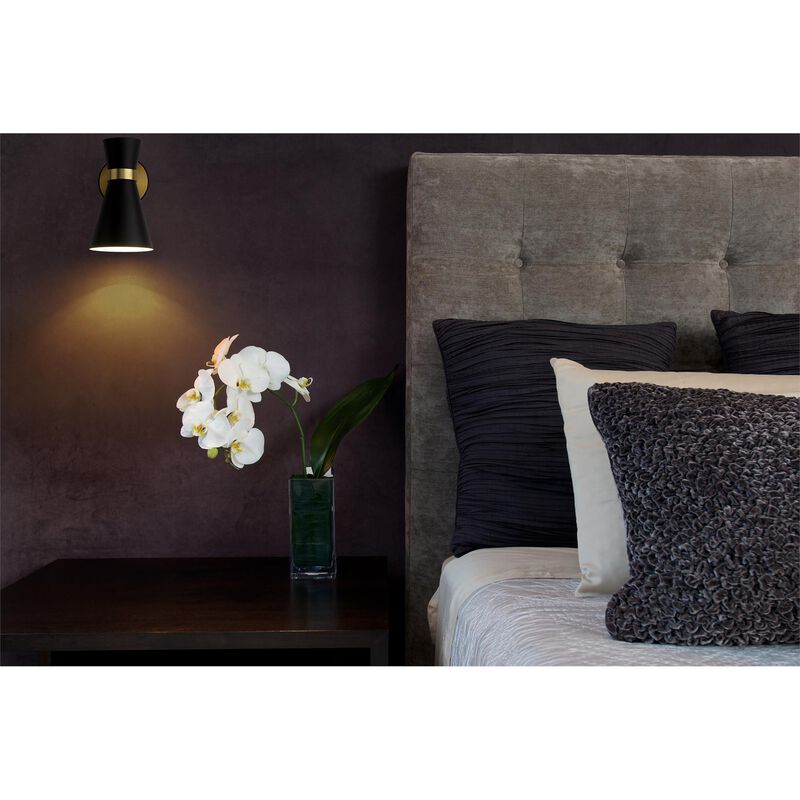 Z-Lite Soriano 9 Inch Wall Sconce