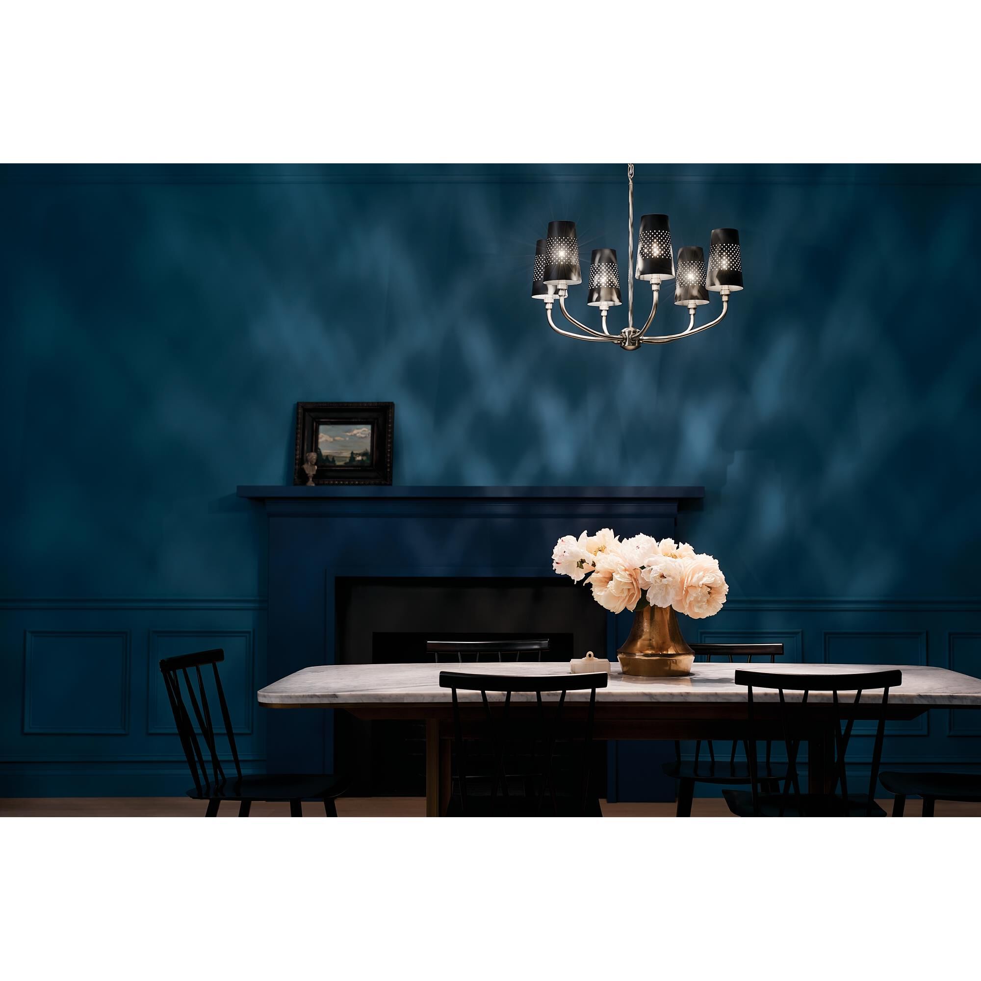 Shown in Classic Pewter finish and Metal and Bell shade