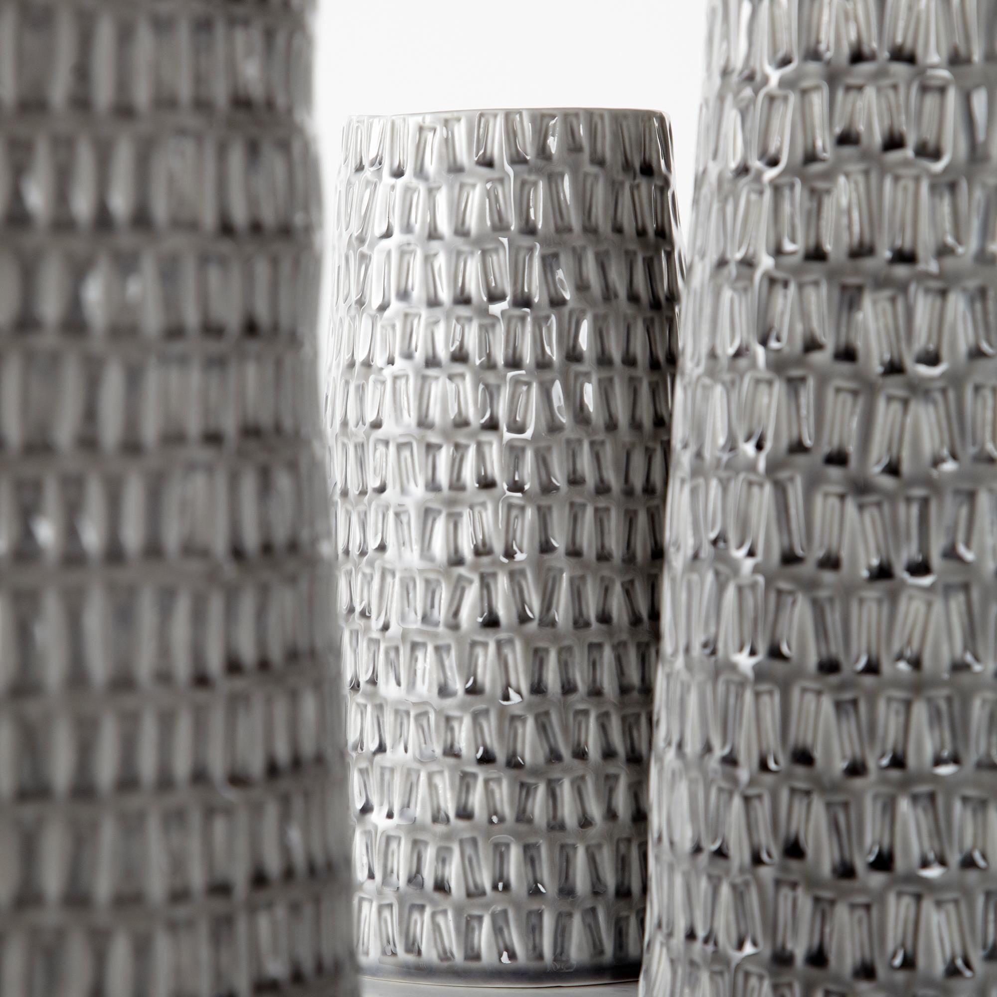 Shown in Oyster Silver finish