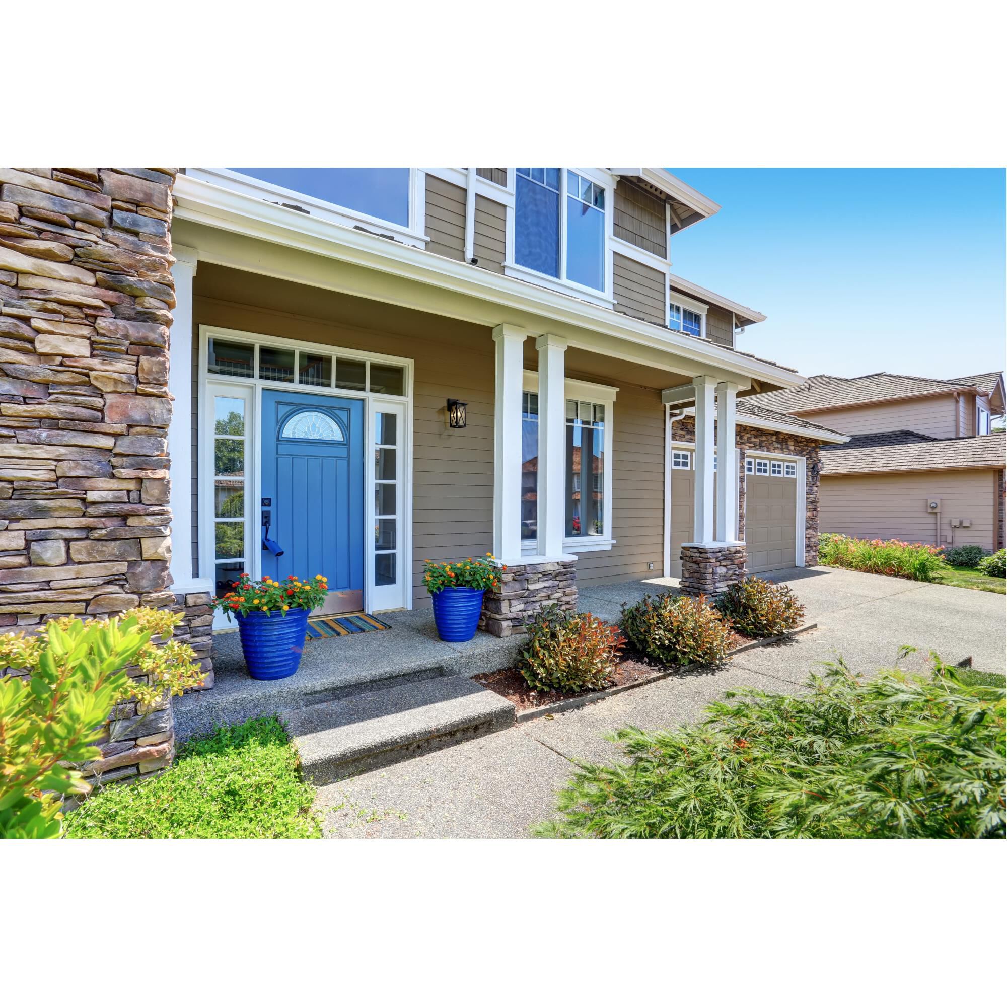 Z-Lite Brookside 12 Inch Tall Outdoor Wall Light