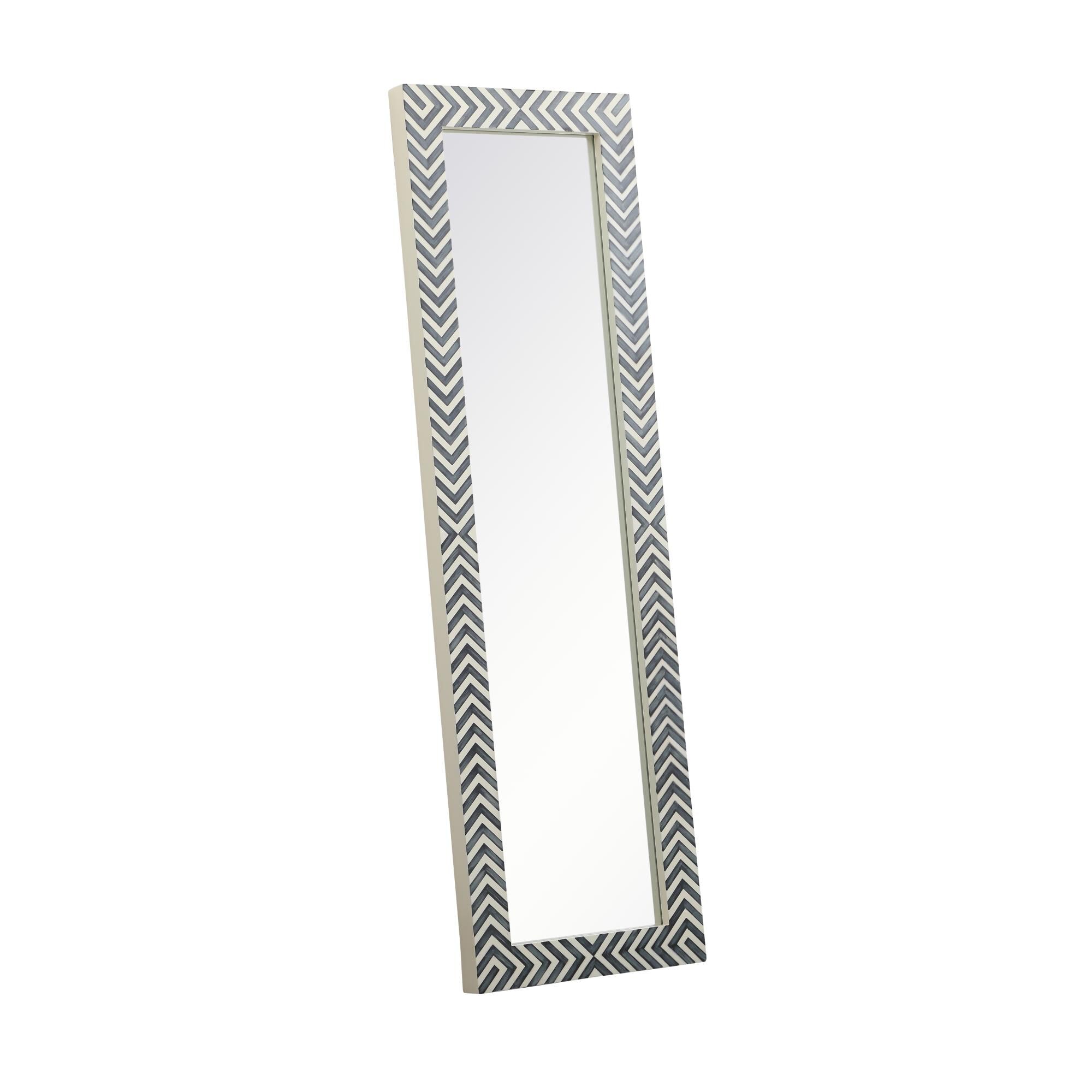 Shown in Chevron finish