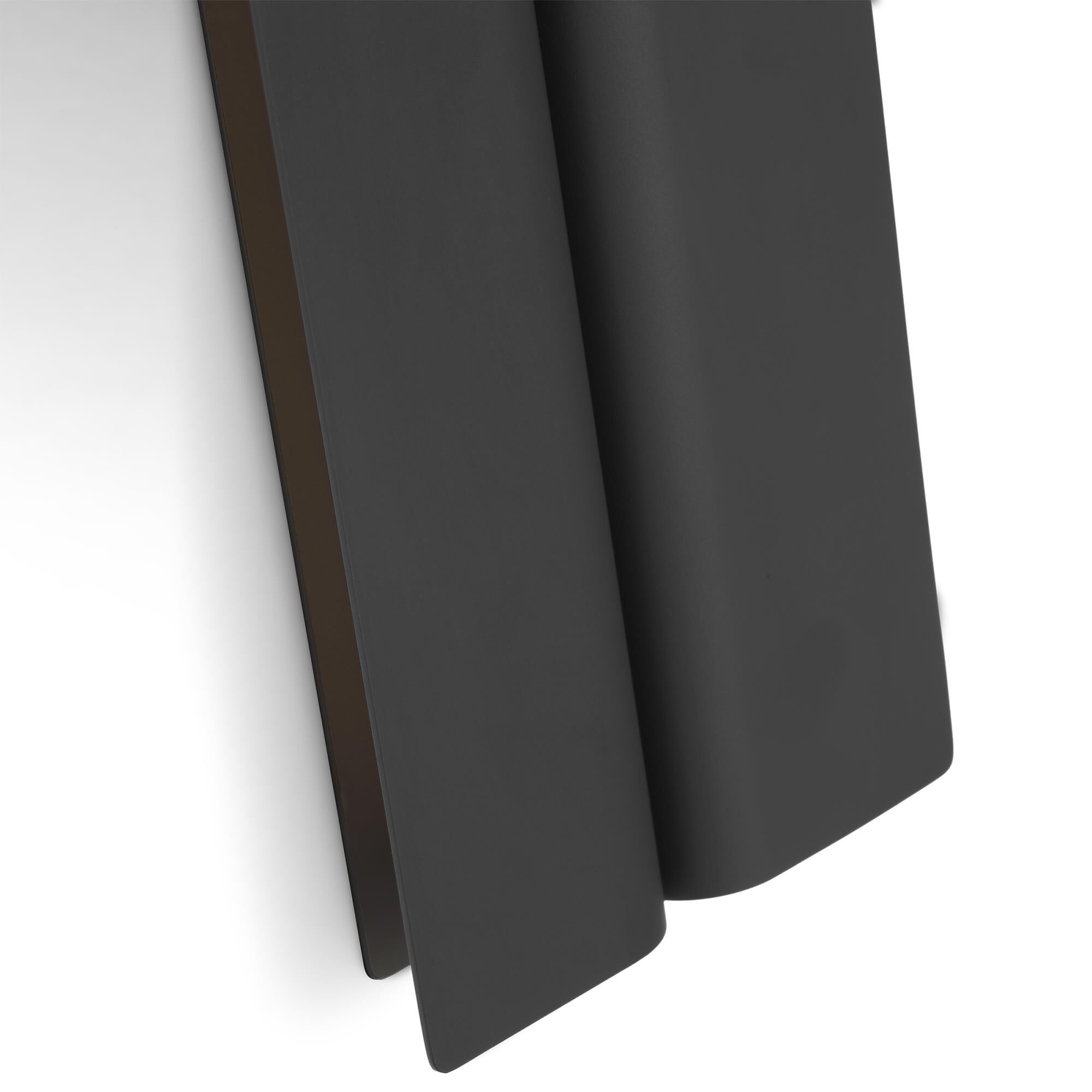 Shown in Nightshade Black finish and Aluminum shade