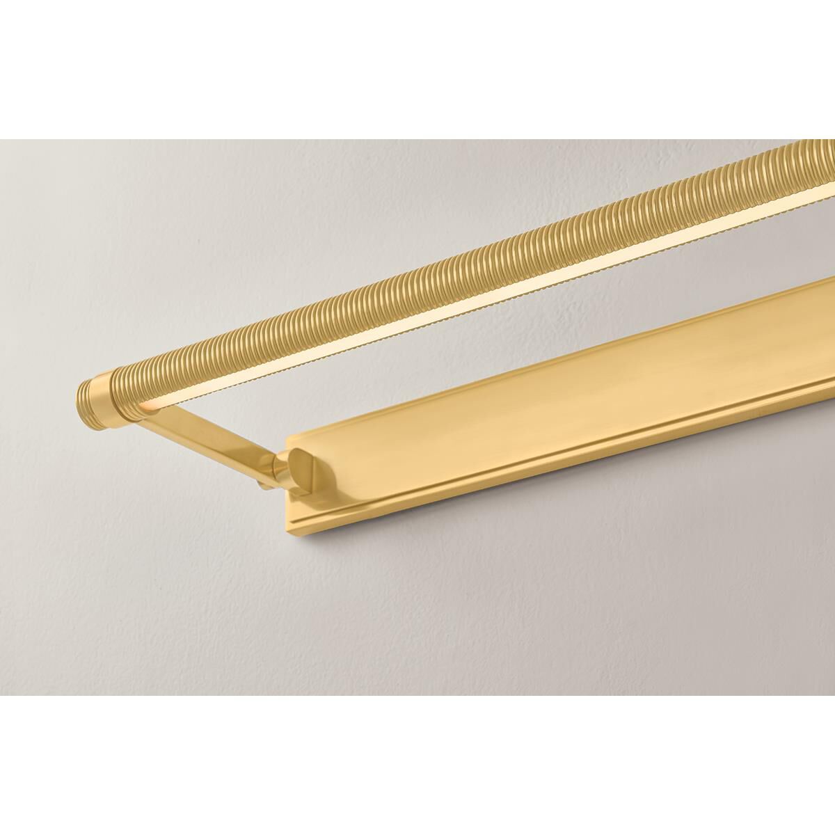 Duell 30 Inch Picture and Display Light by Hudson Valley Lighting