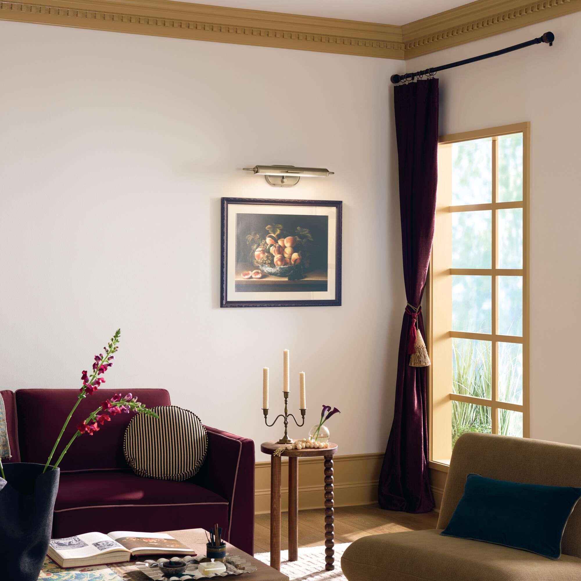 Shown in Champagne Bronze finish and Metal shade