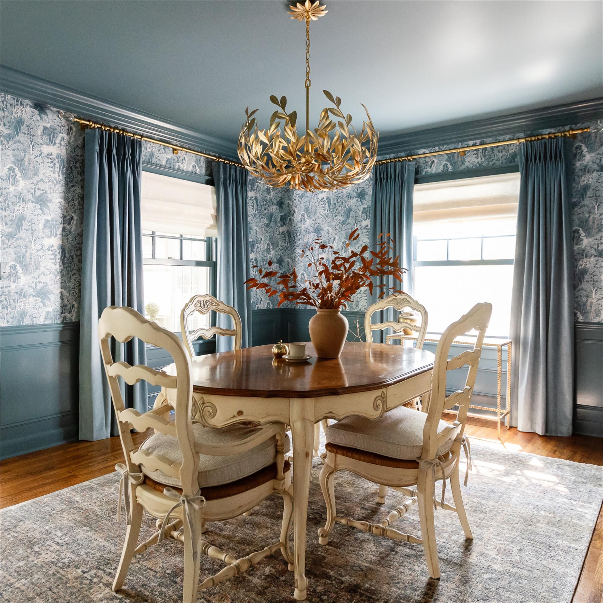 Shown in Antique Gold finish