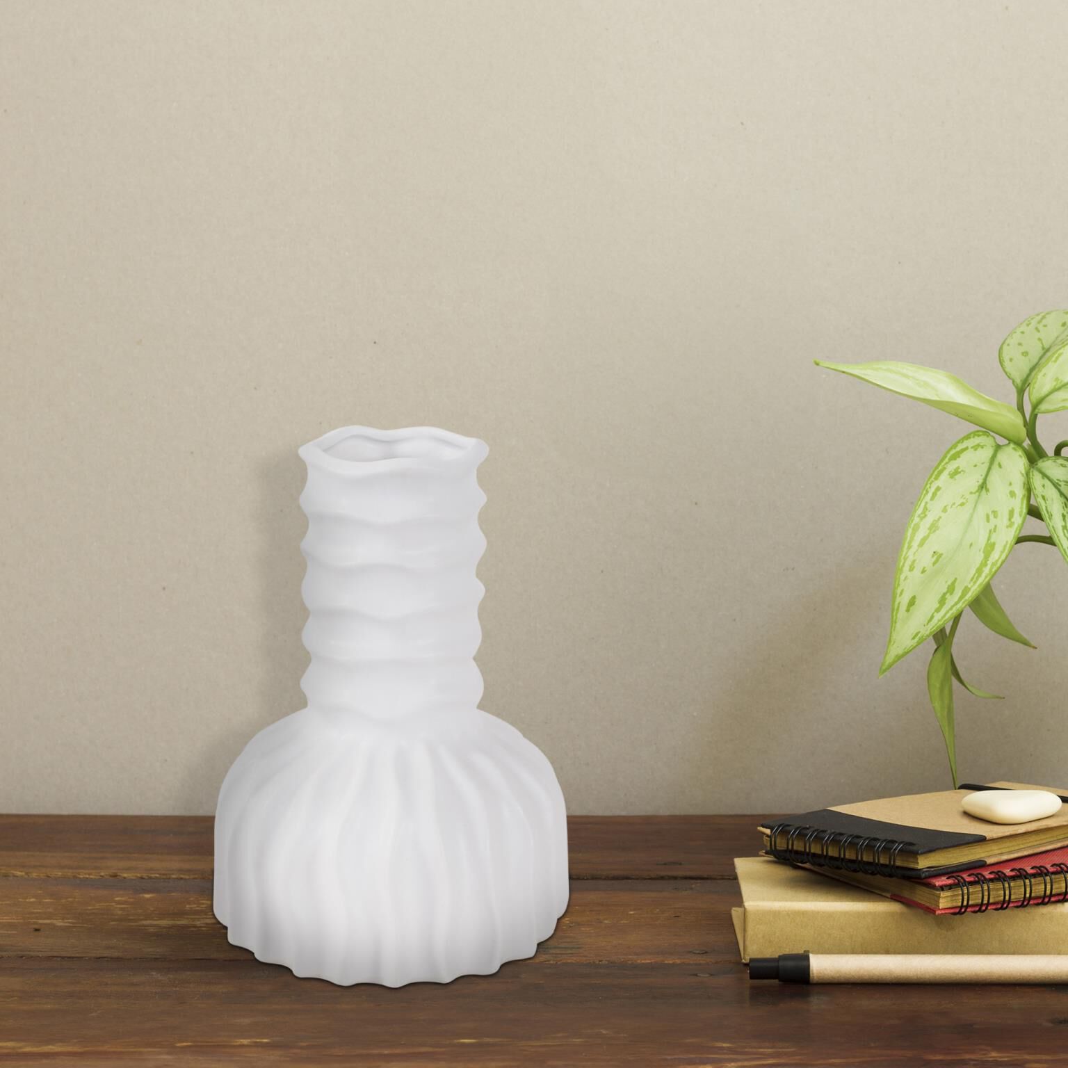 Shown in Matte finish