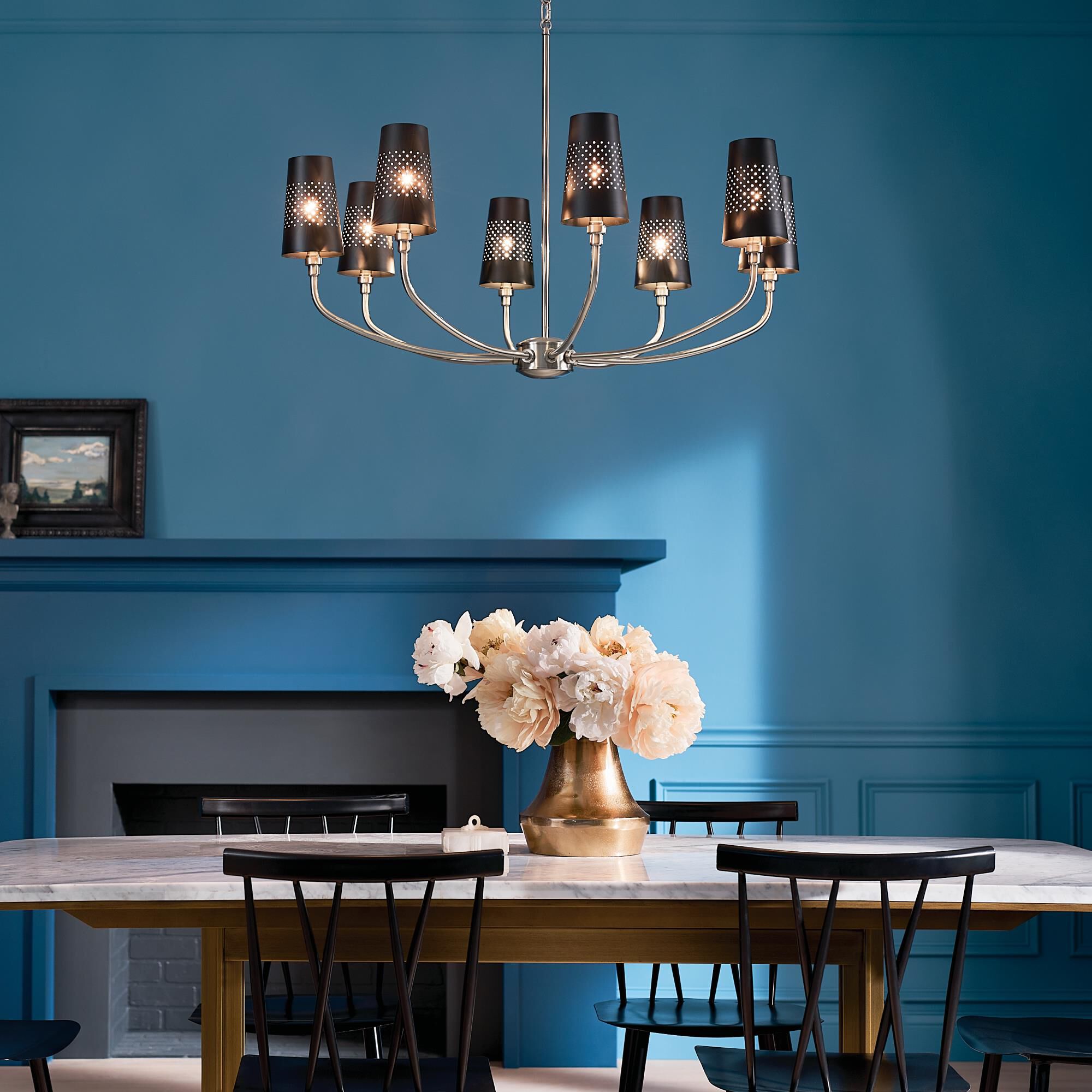 Shown in Classic Pewter finish and Metal and Bell shade