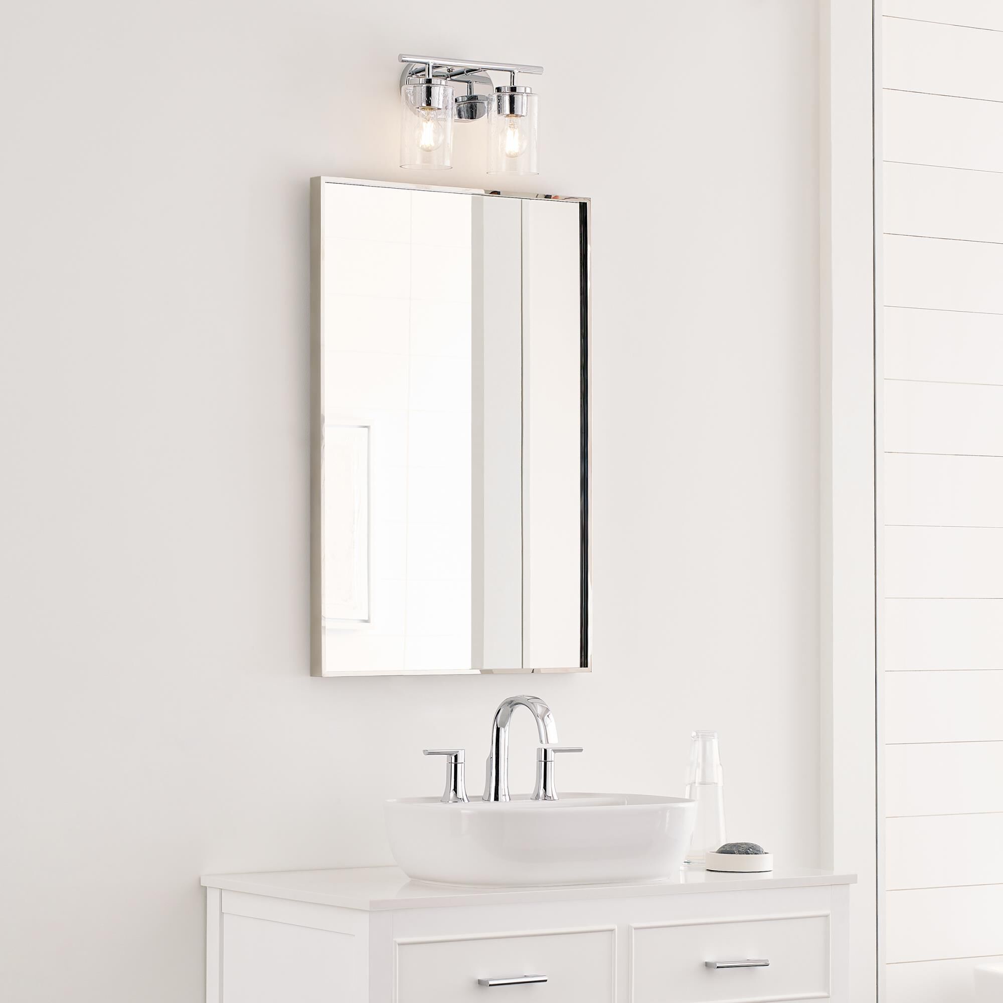 Shown in Chrome finish and Clear Seeded glass