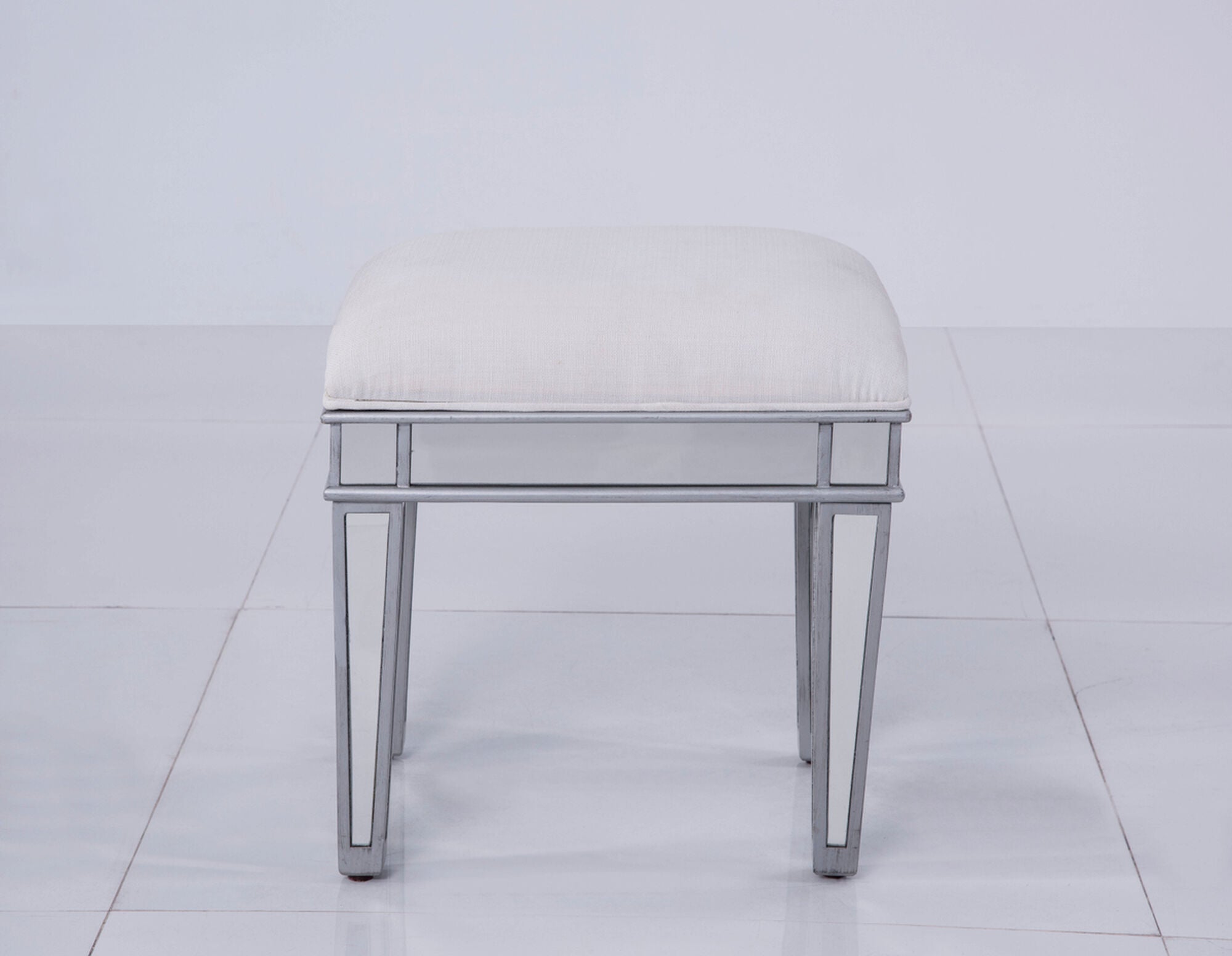 Shown in Silver Paint finish