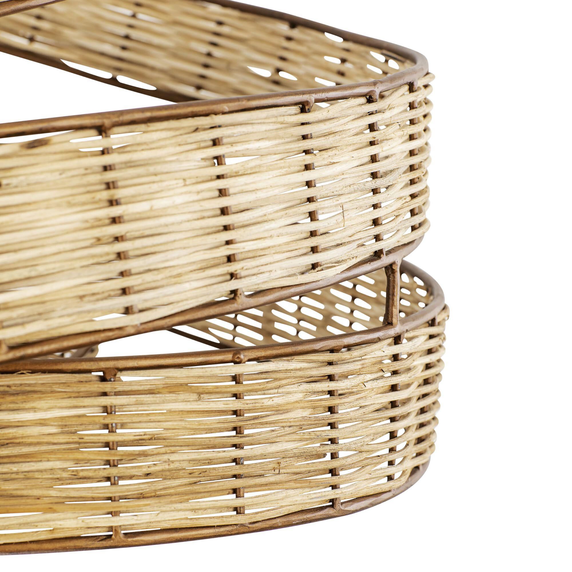 Shown in Baguette finish