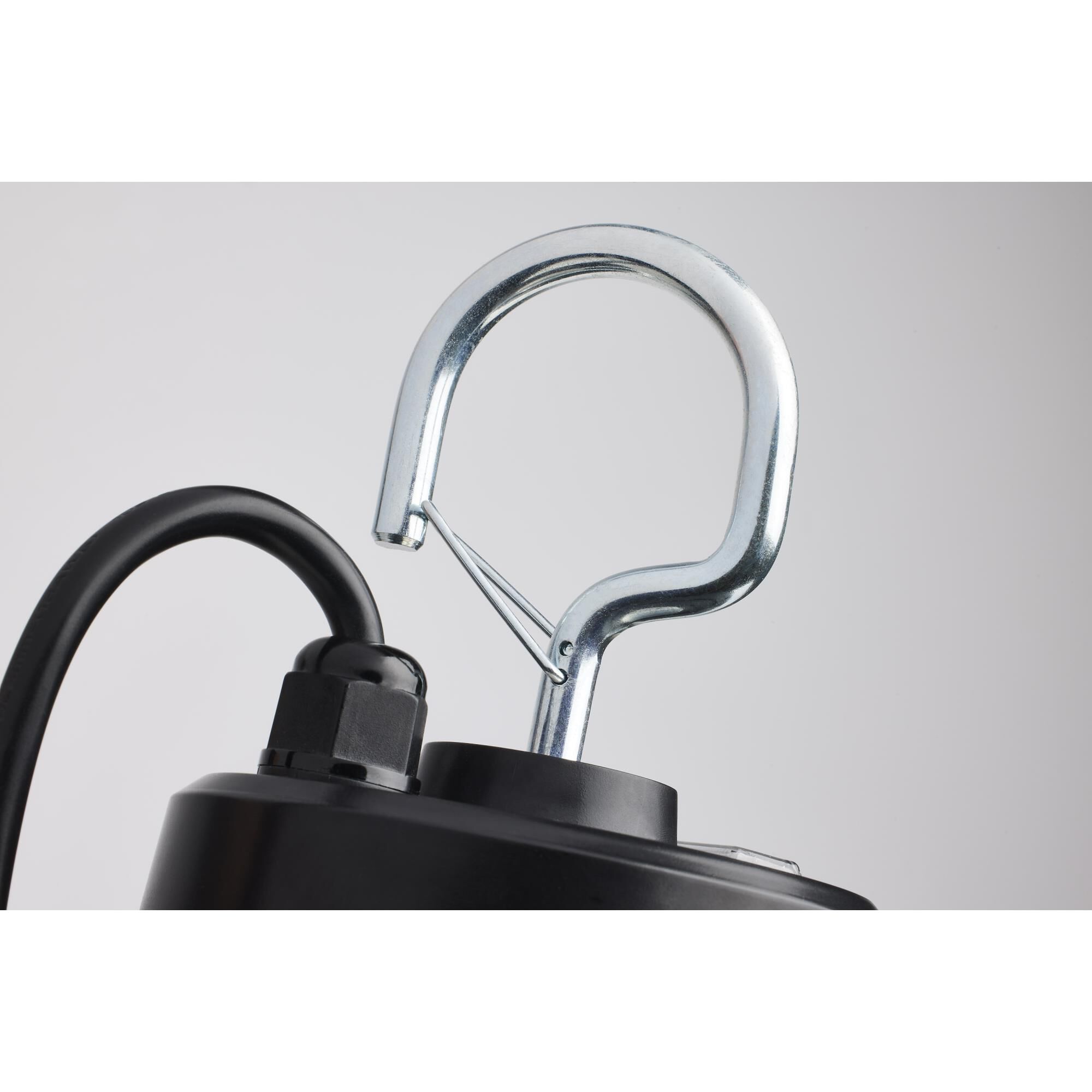 60 Watt 5000K LED Light Bulb by Satco