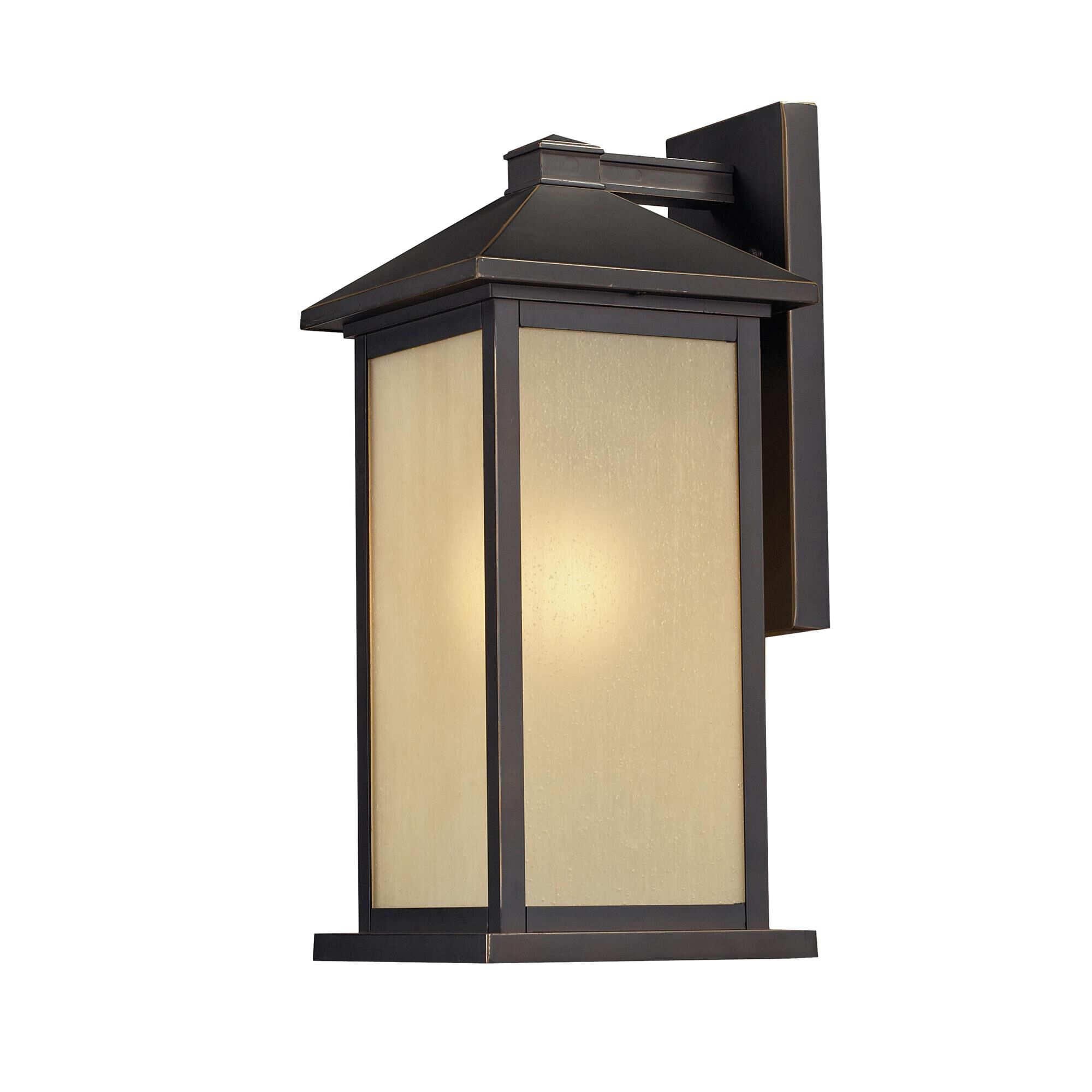 Shown in Oil Rubbed Bronze finish and Glass shade