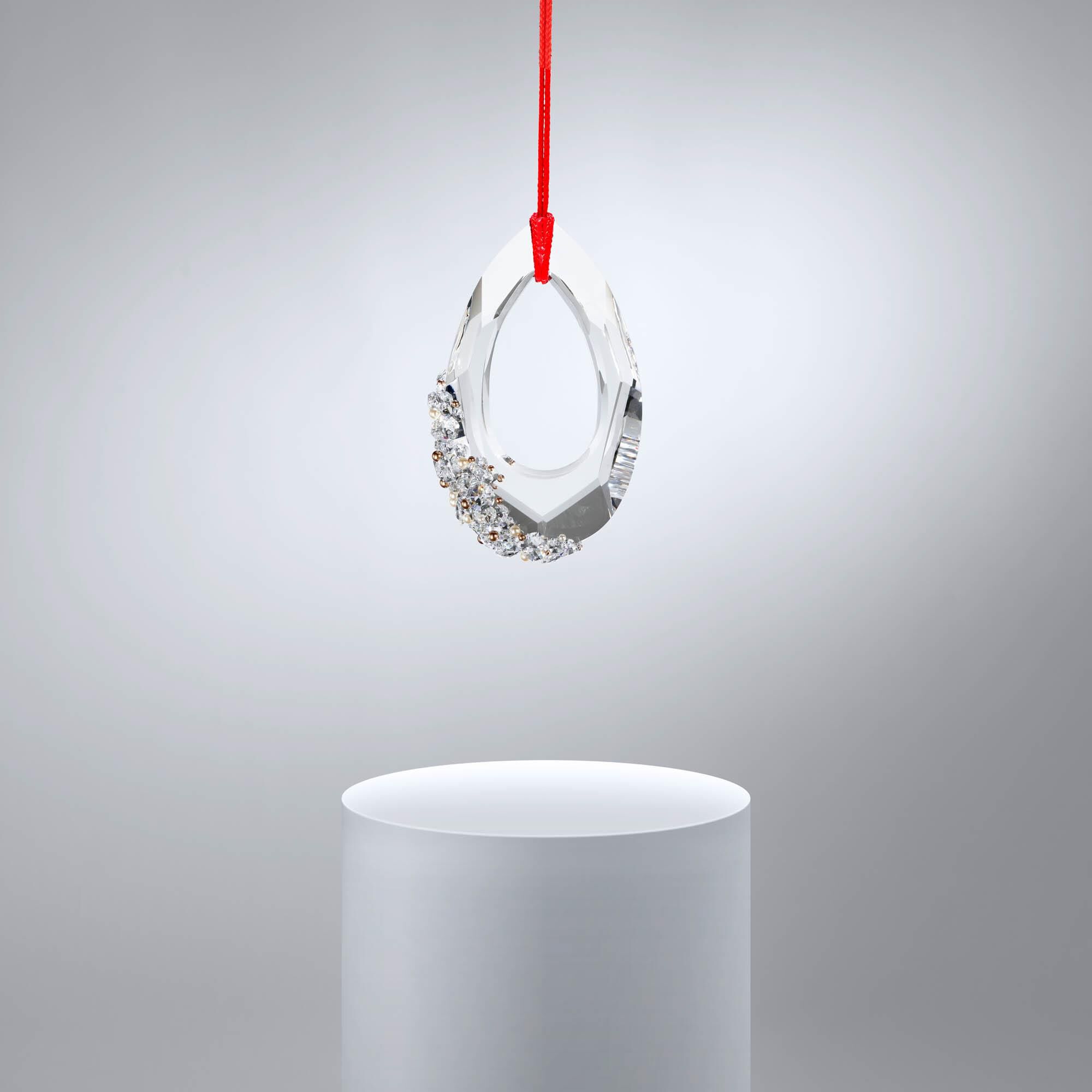 Shown in Polished Chrome With Red Rope finish and Radiance crystal and Crystal glass