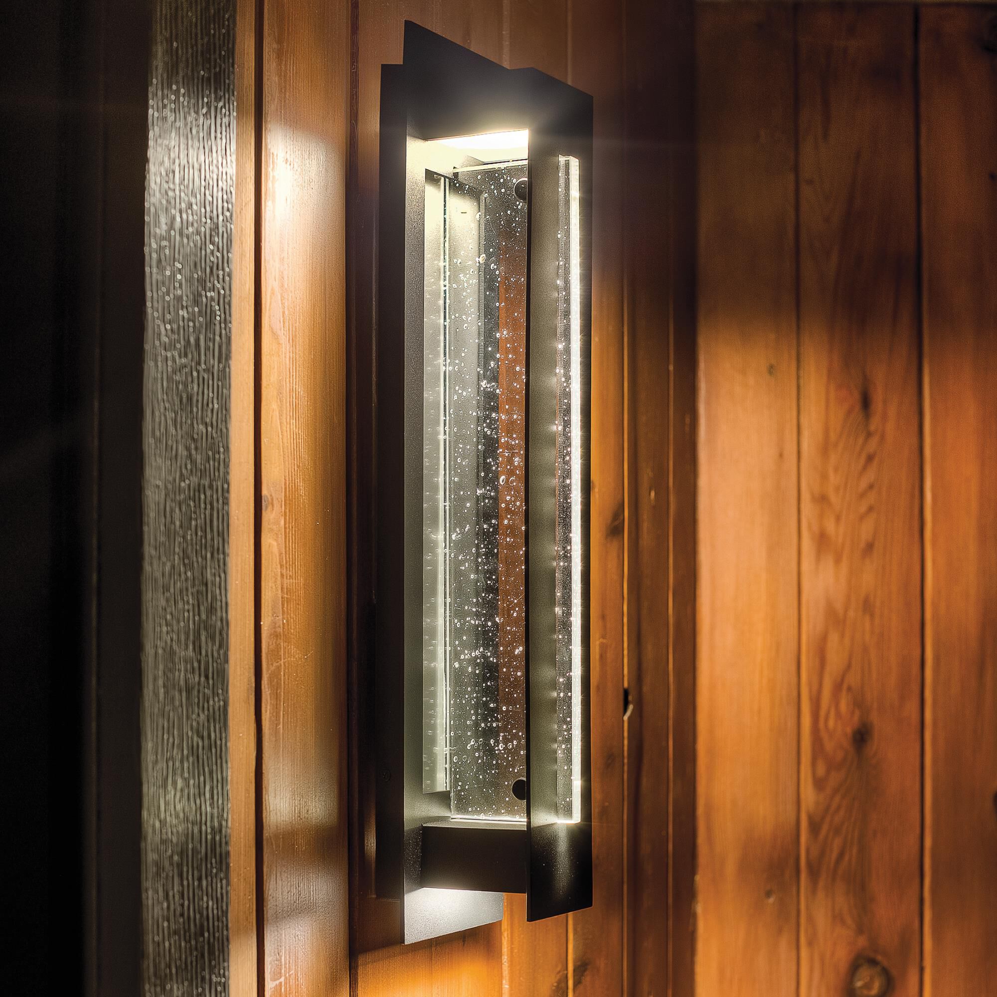 Shown in Textured Black finish and Clear Seeded glass
