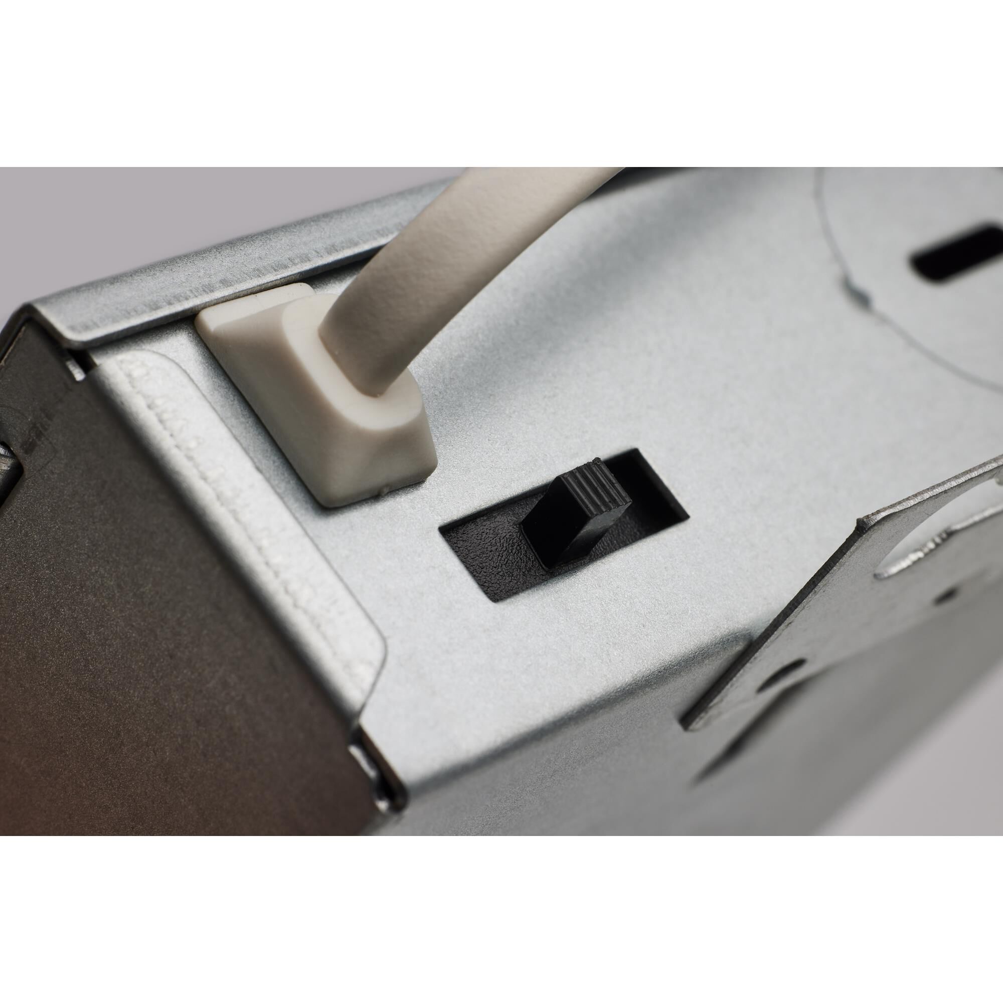 5 Inch LED Recessed Lighting Trim by Satco