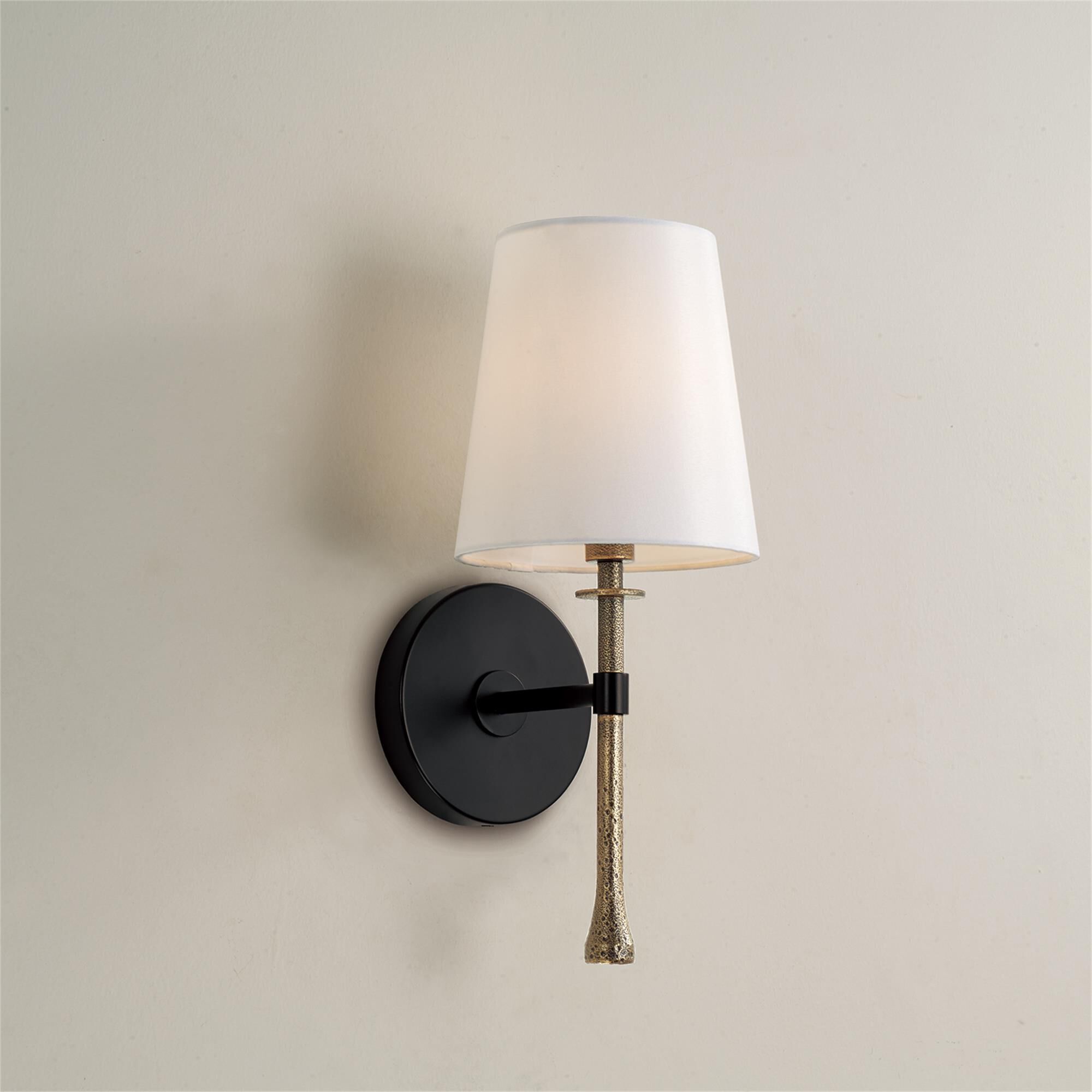 Shown in Matte Black With Hammered Gold finish and White Fabric Stay-Straight shade