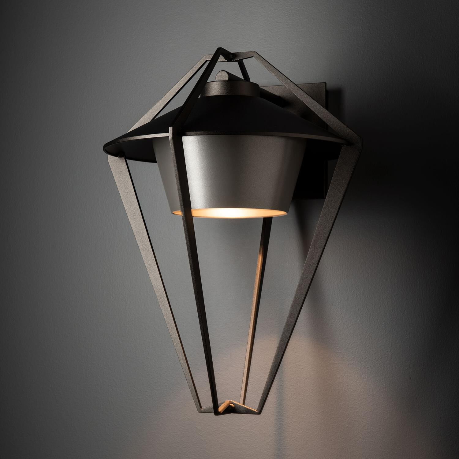 Shown in Coastal Oil Rubbed Bronze finish and Coastal Burnished Steel shade