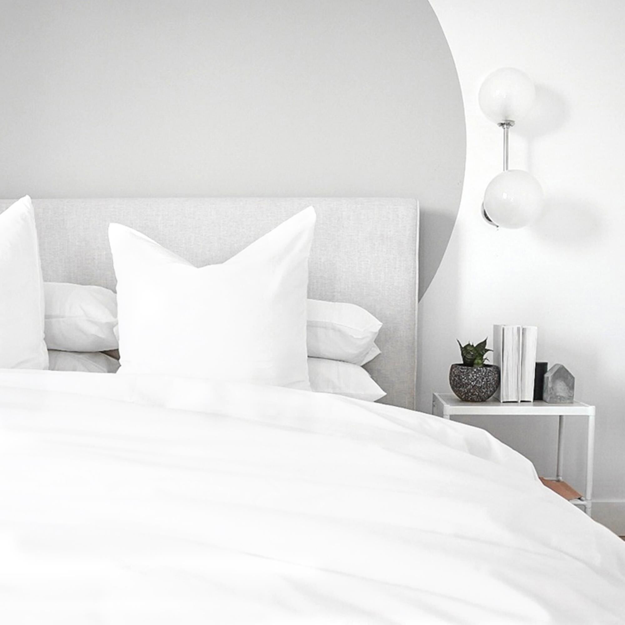 Ashleigh 7.5 Inch Wall Sconce by Mitzi