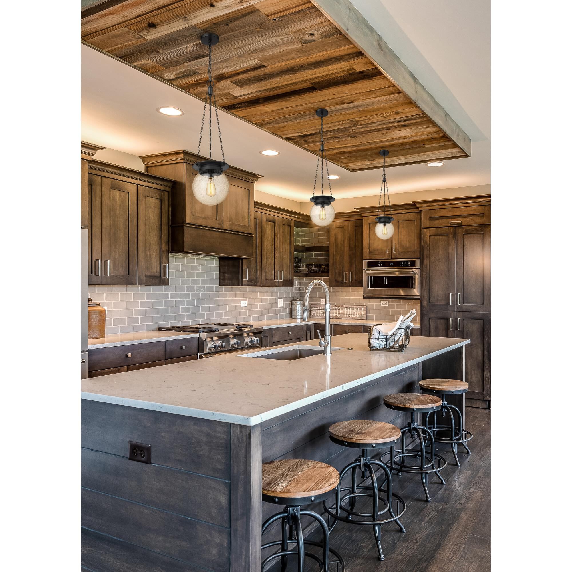 Shown in Matte Black finish and Clear Seedy glass