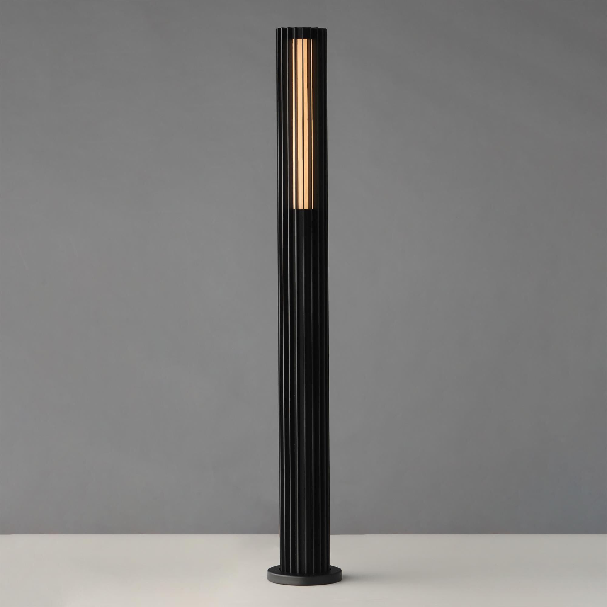 Citadel 36 Inch Decorative Pathway Light by ET2 Lighting