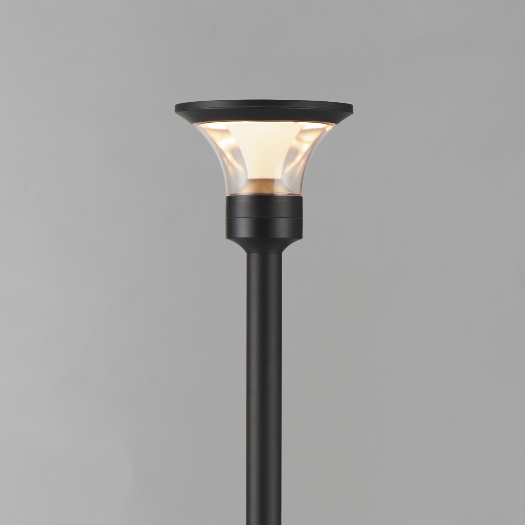 Alumilux Landscape Decorative Pathway Light by ET2 Lighting