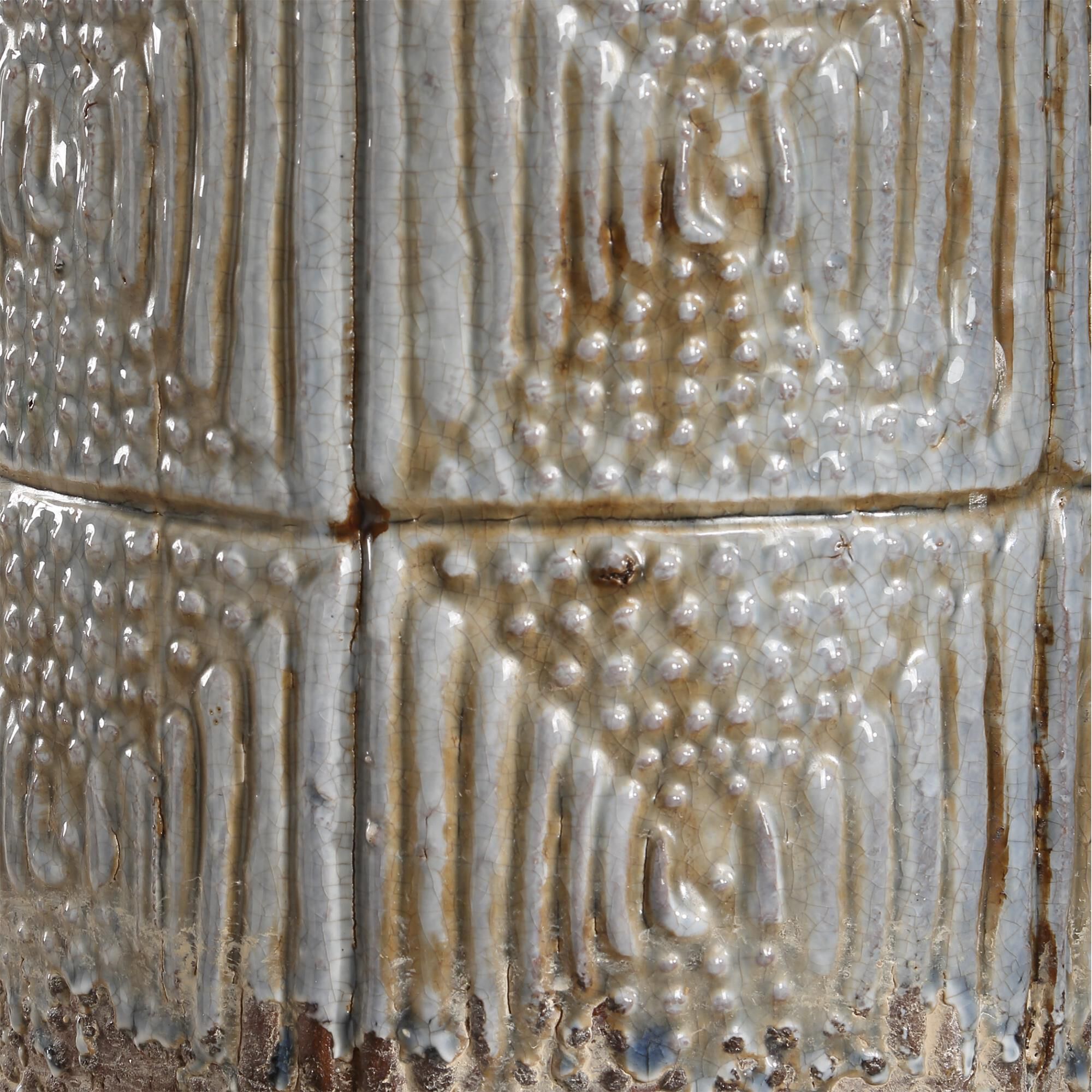 Shown in Blue and Gray finish and Round Drum Hardback shade