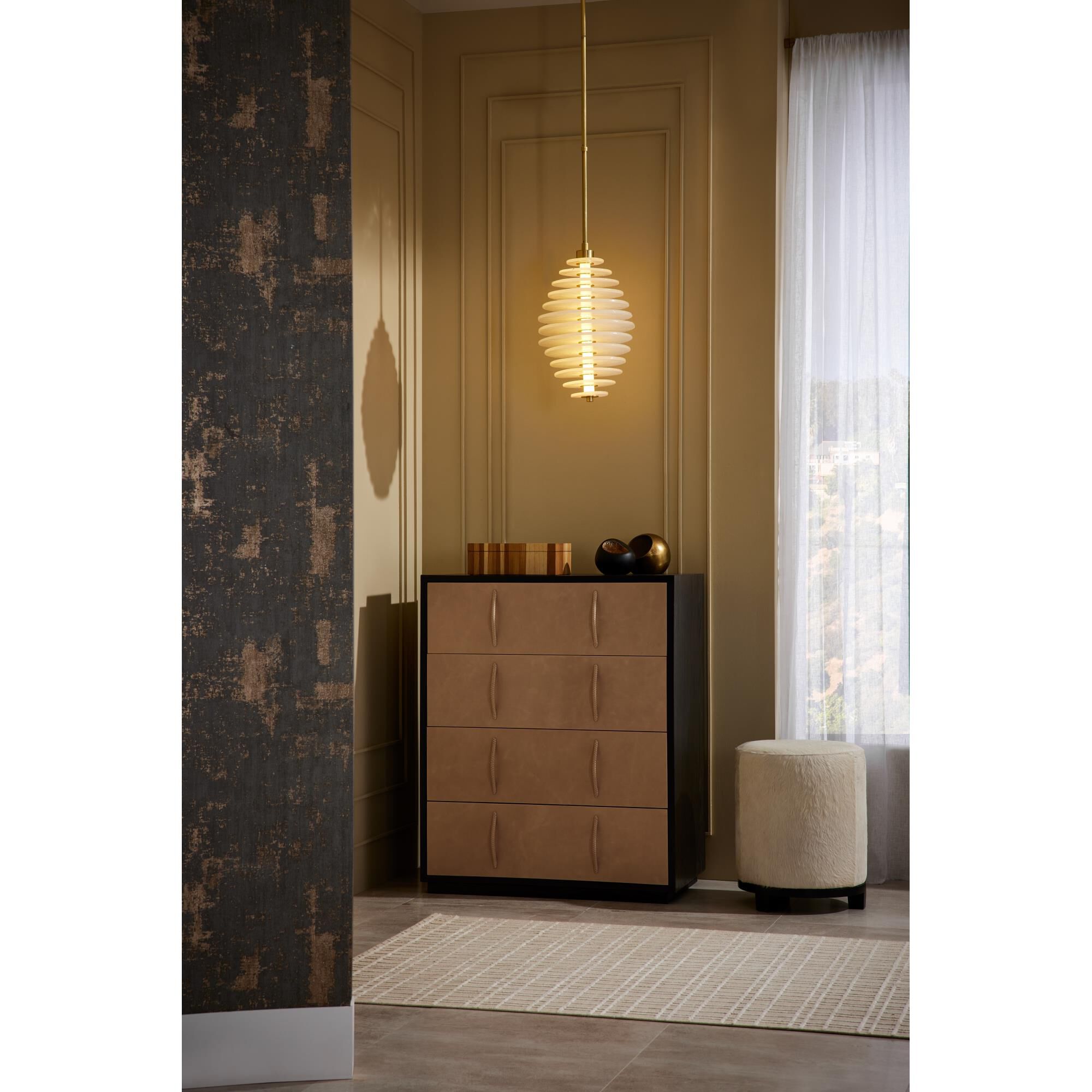 Shown in Clear Seedy finish