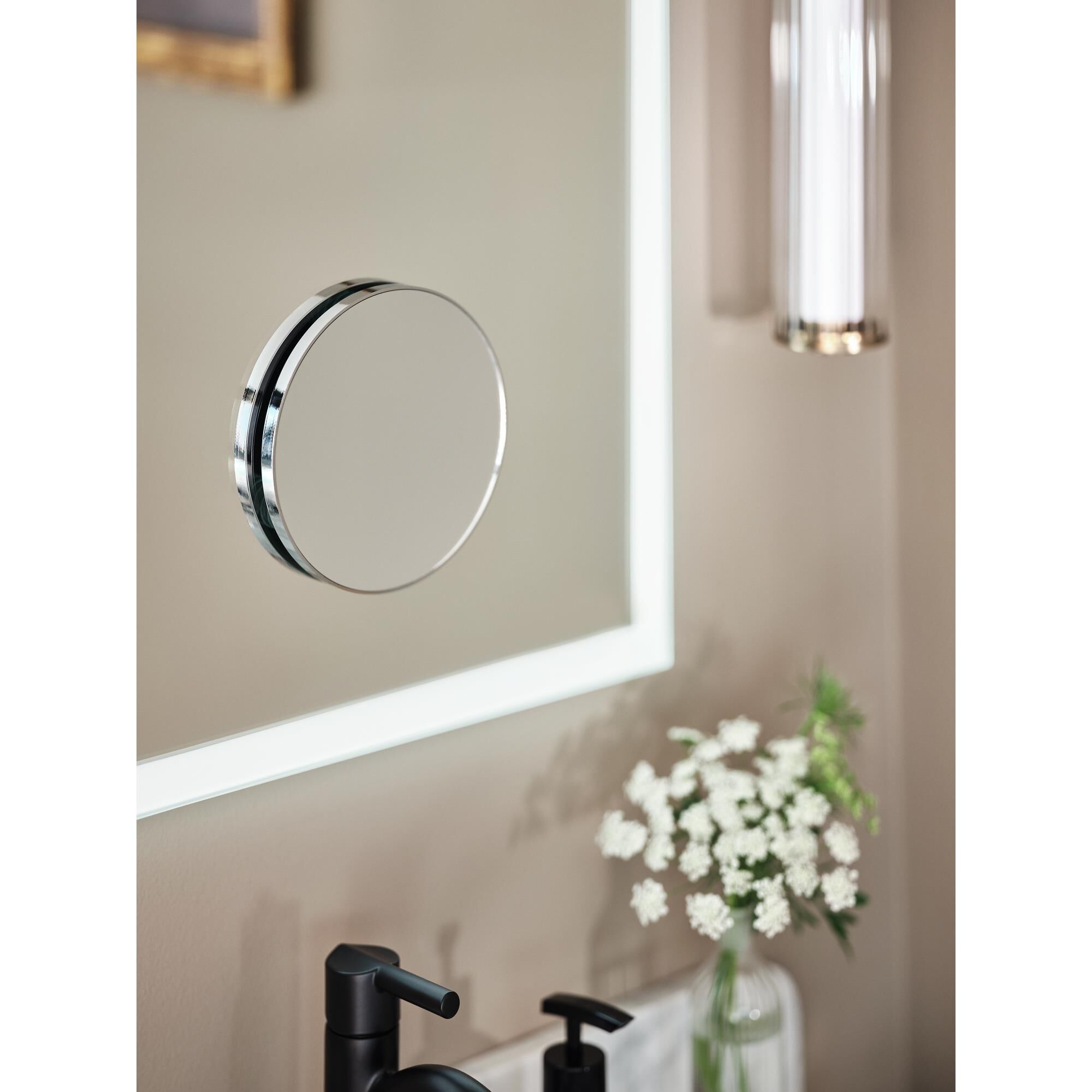 Shown in Champagne Bronze finish and Clear Fluted glass