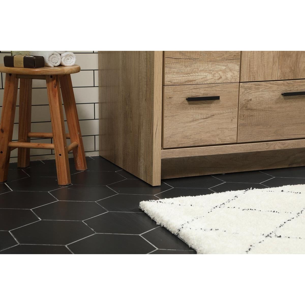 Shown in Natural Oak finish and Without Backsplash accent