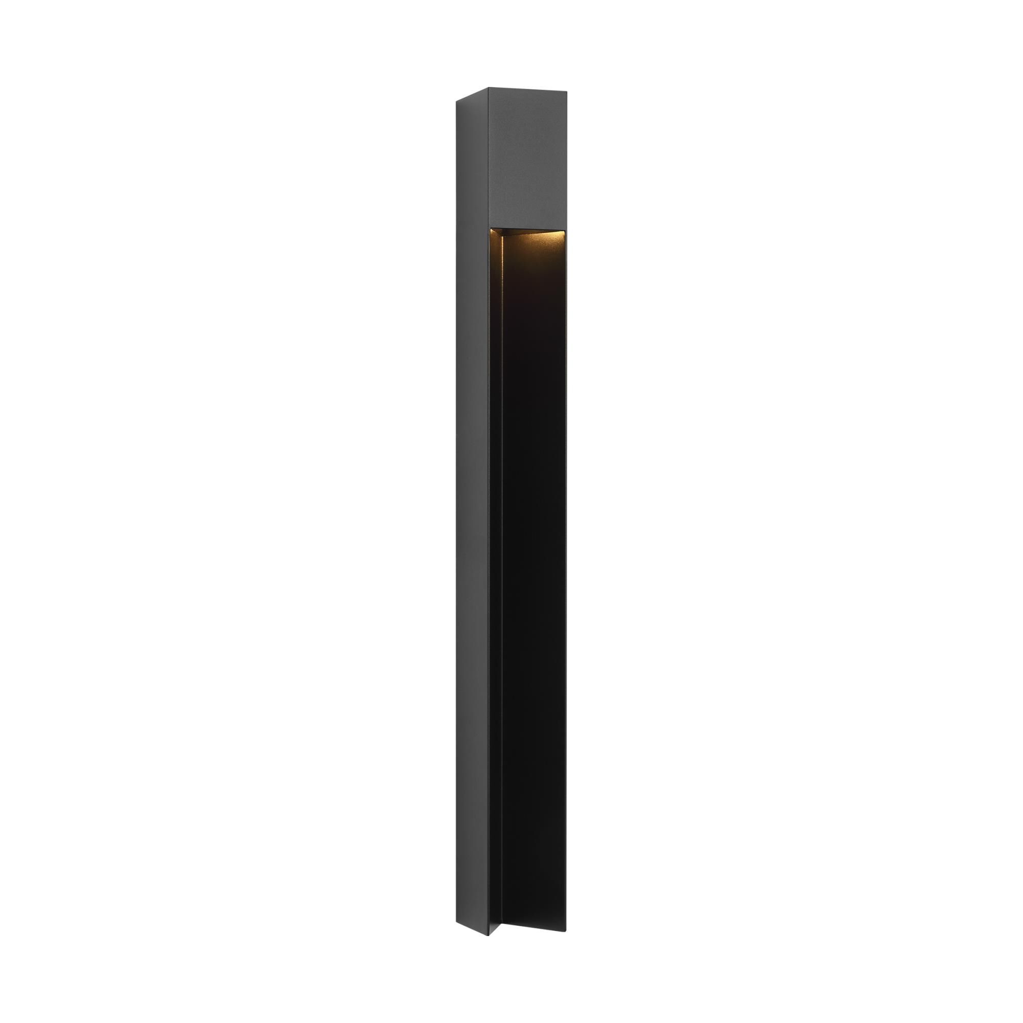 Shown in Outdoor Black finish and Aluminum shade