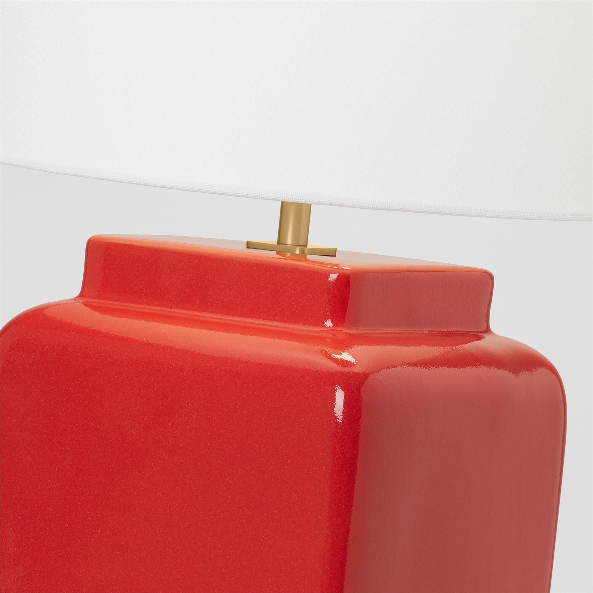 Shown in Lucent Red finish