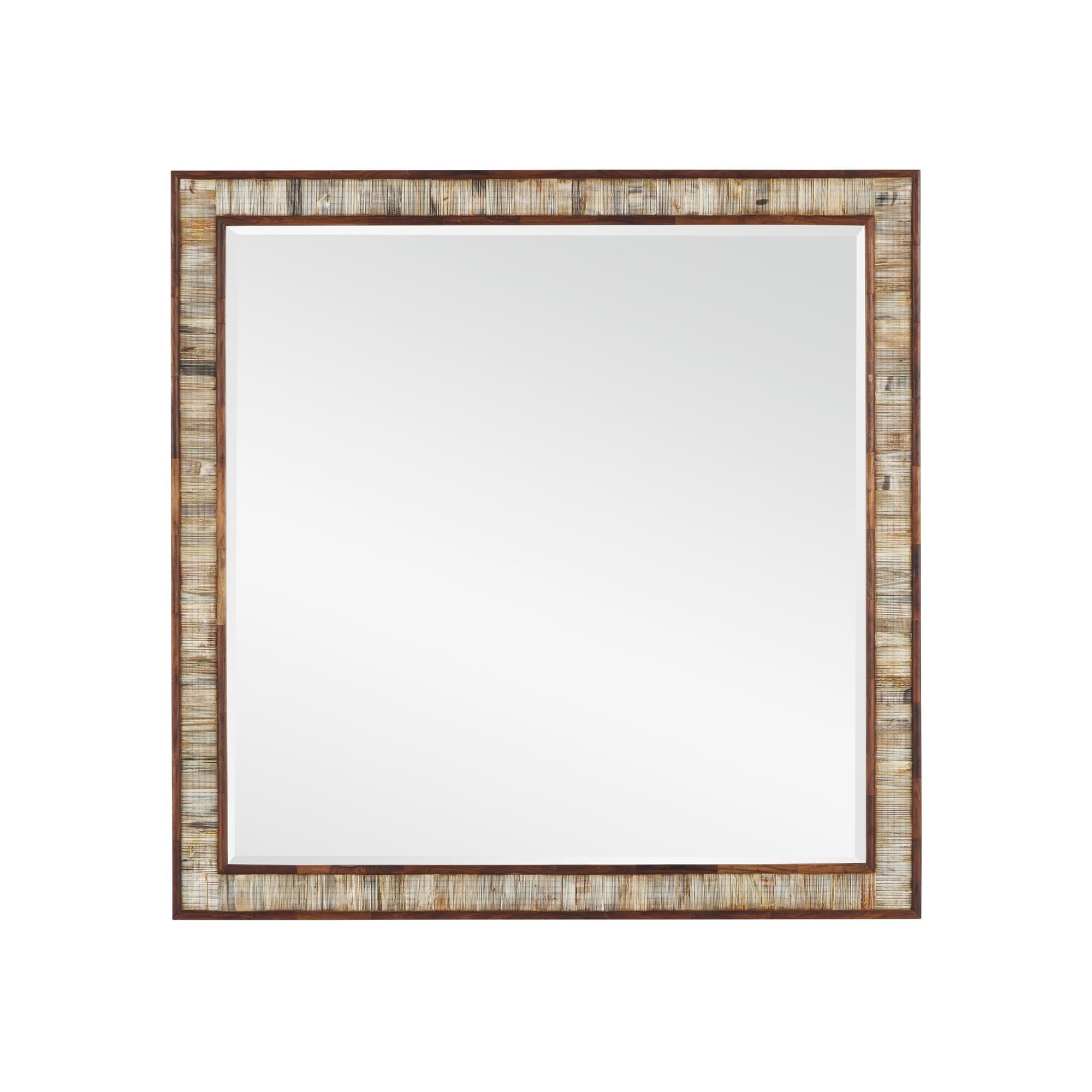 Shown in Chiseled Horn/Natural/Mirror finish