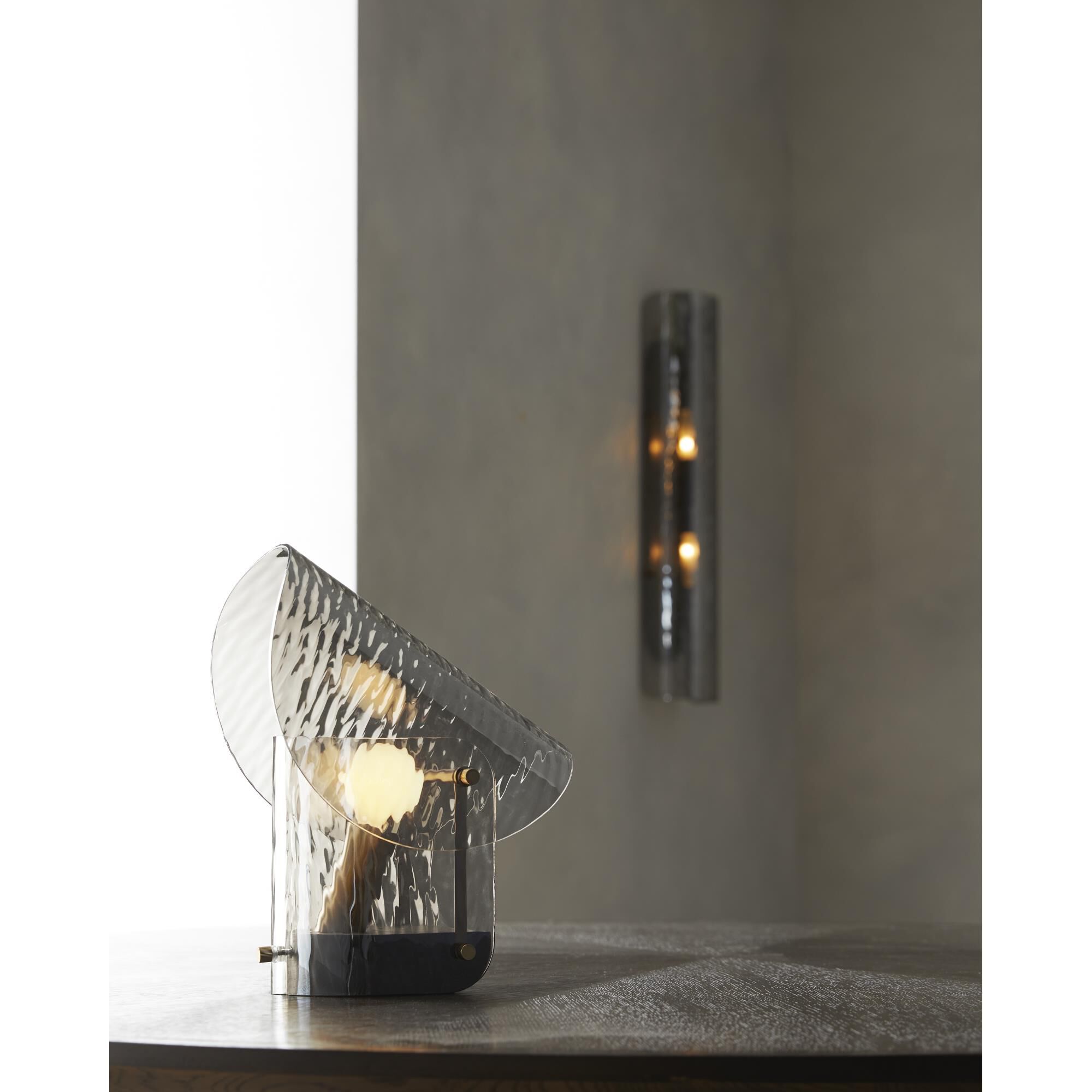 Shown in Smoke finish and Glass shade