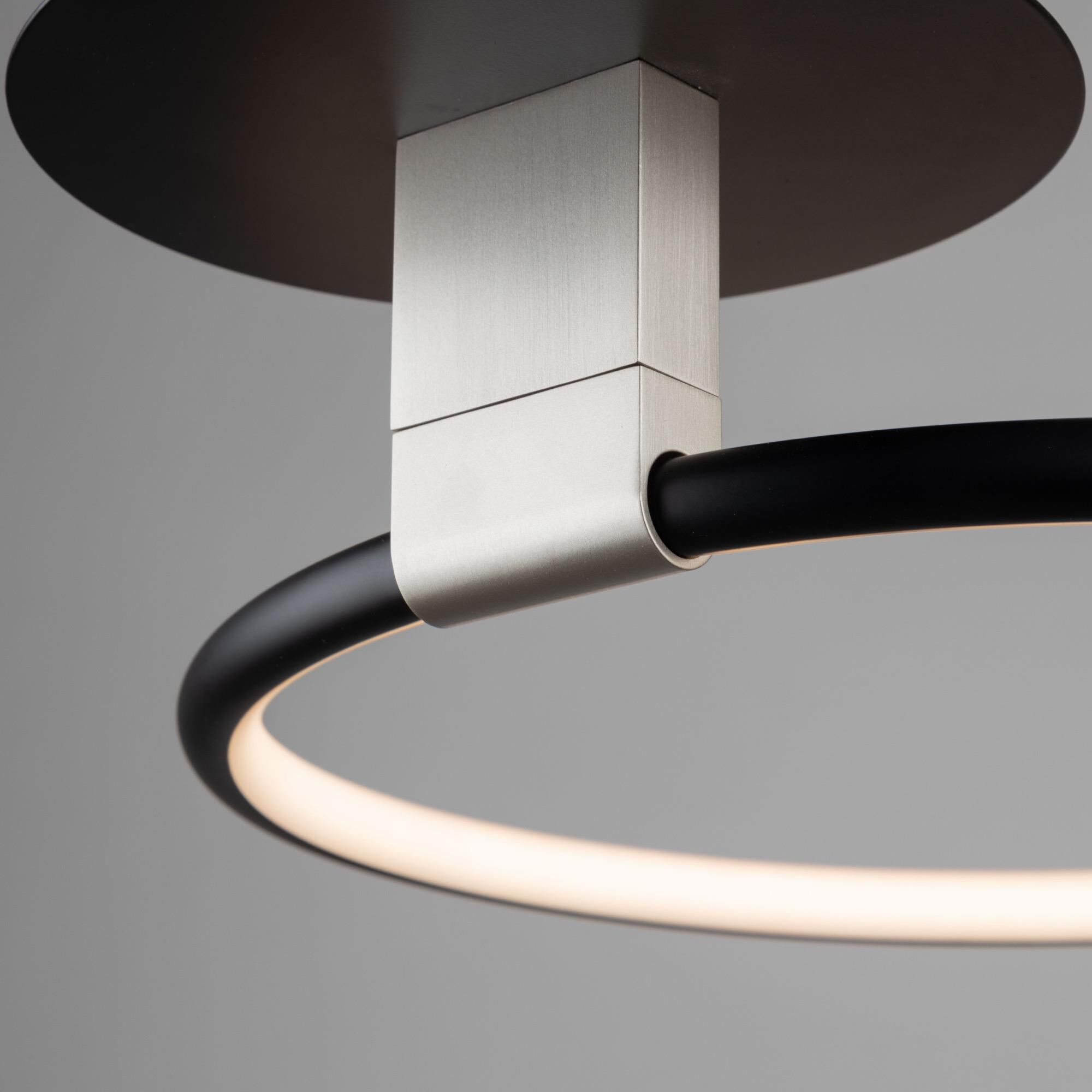 Shown in Black finish and Aluminum shade