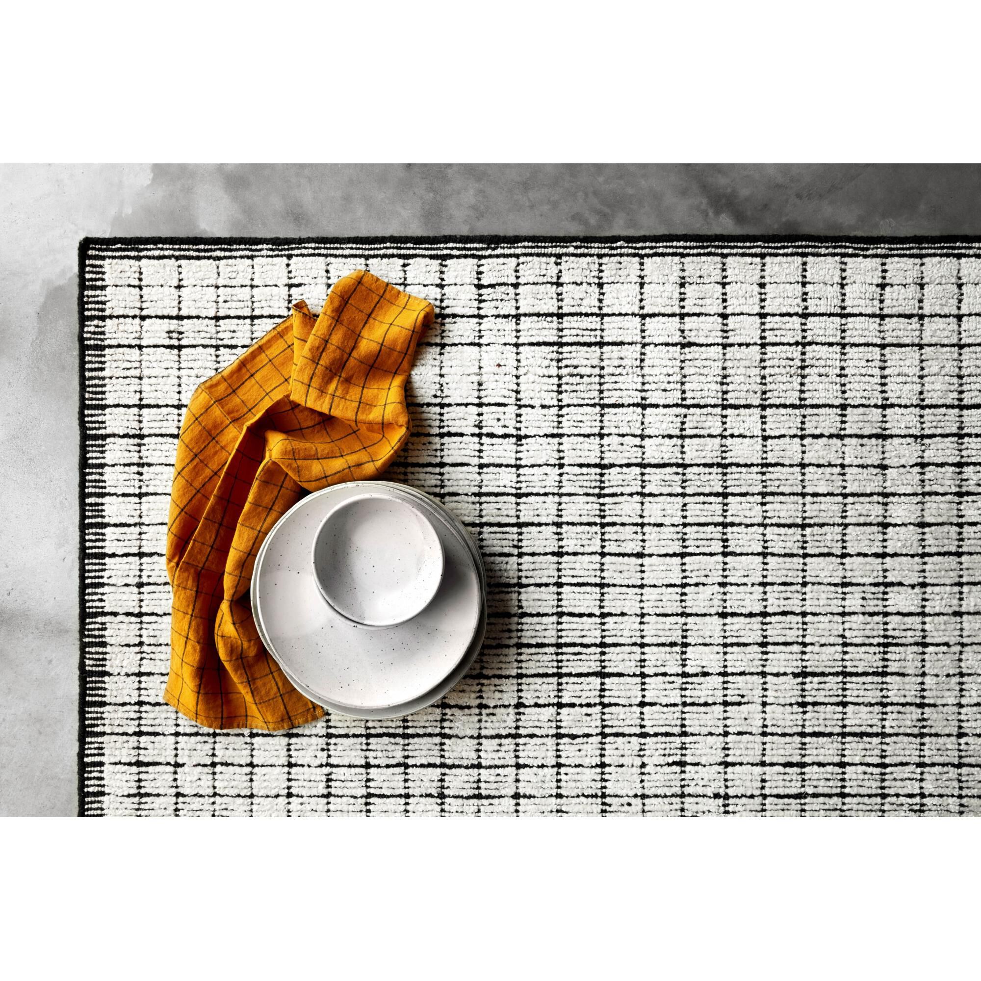 Beverly Area Rug by Loloi Rugs