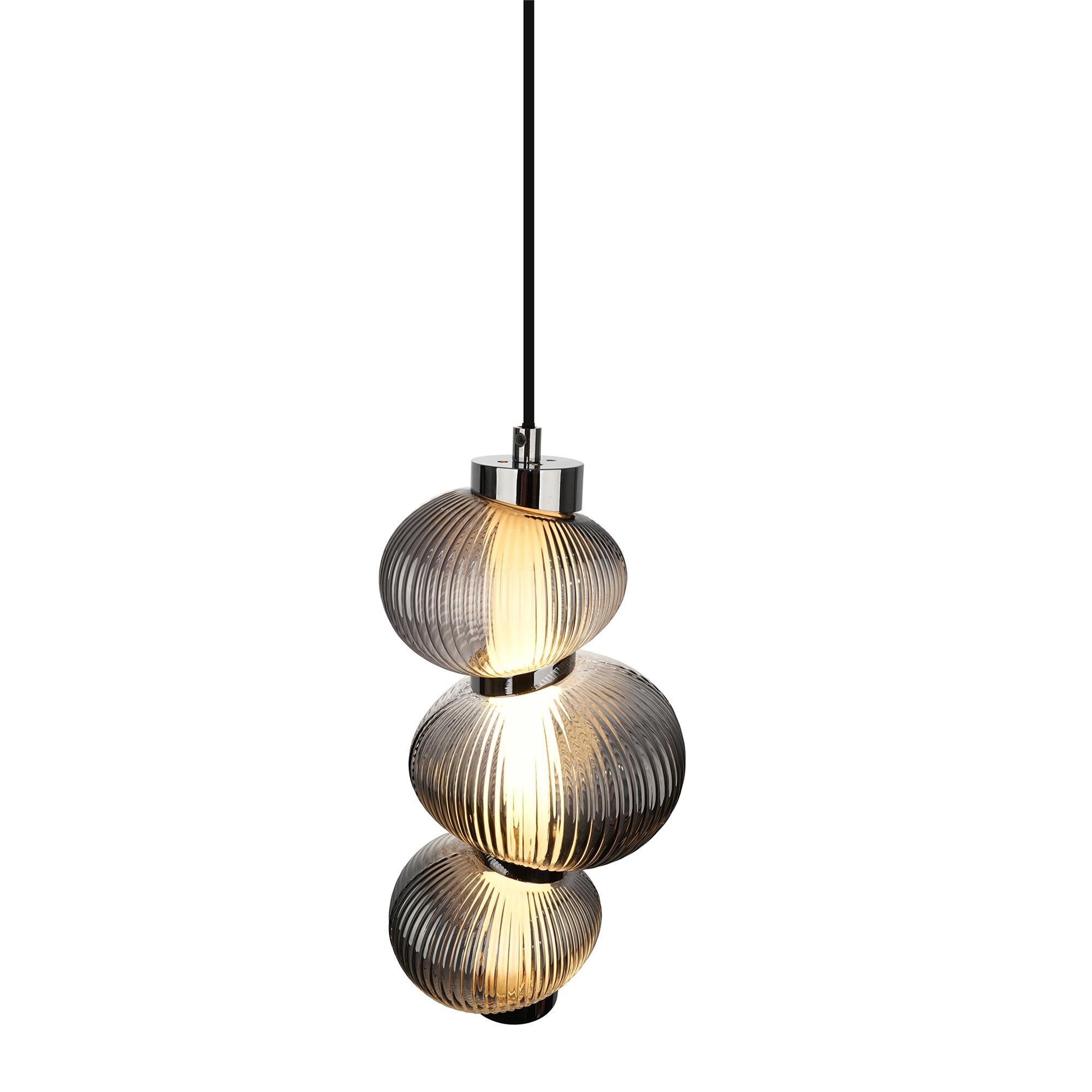 Shown in Chrome finish and Ribbed Smoke Ombre glass