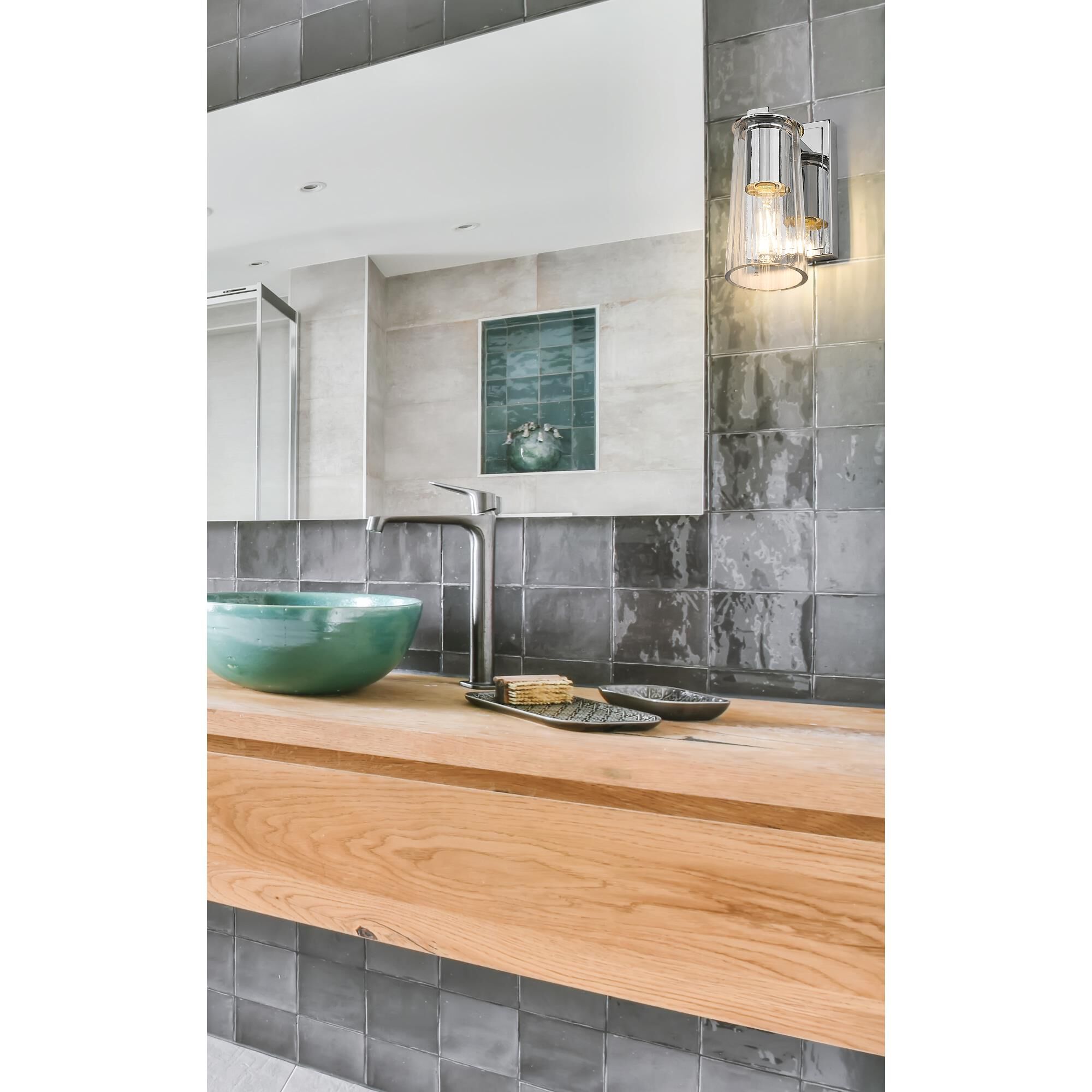 Shown in Chrome finish and Clear glass and Clear shade