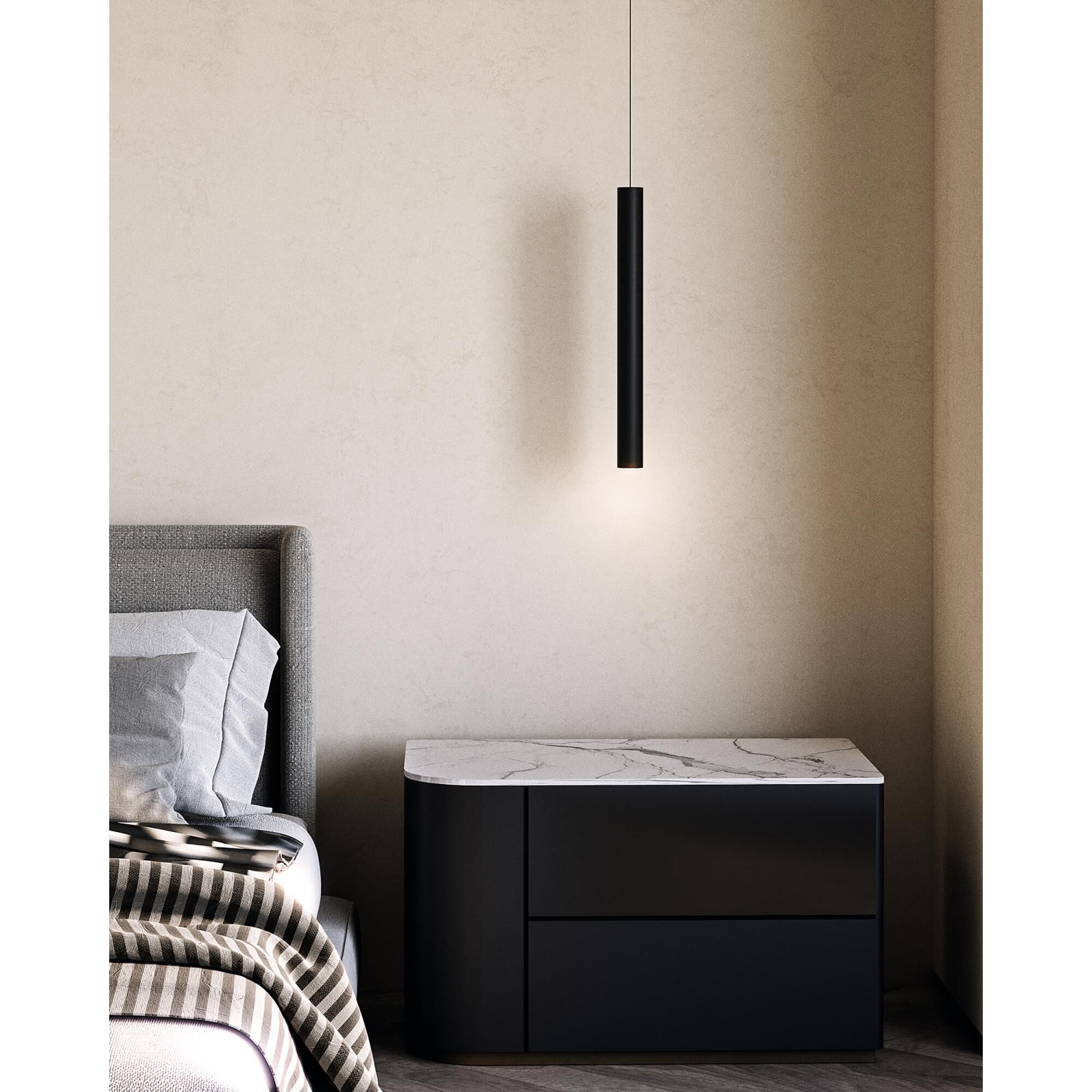 Shown in Urban Bronze finish and Aluminum Baffle shade