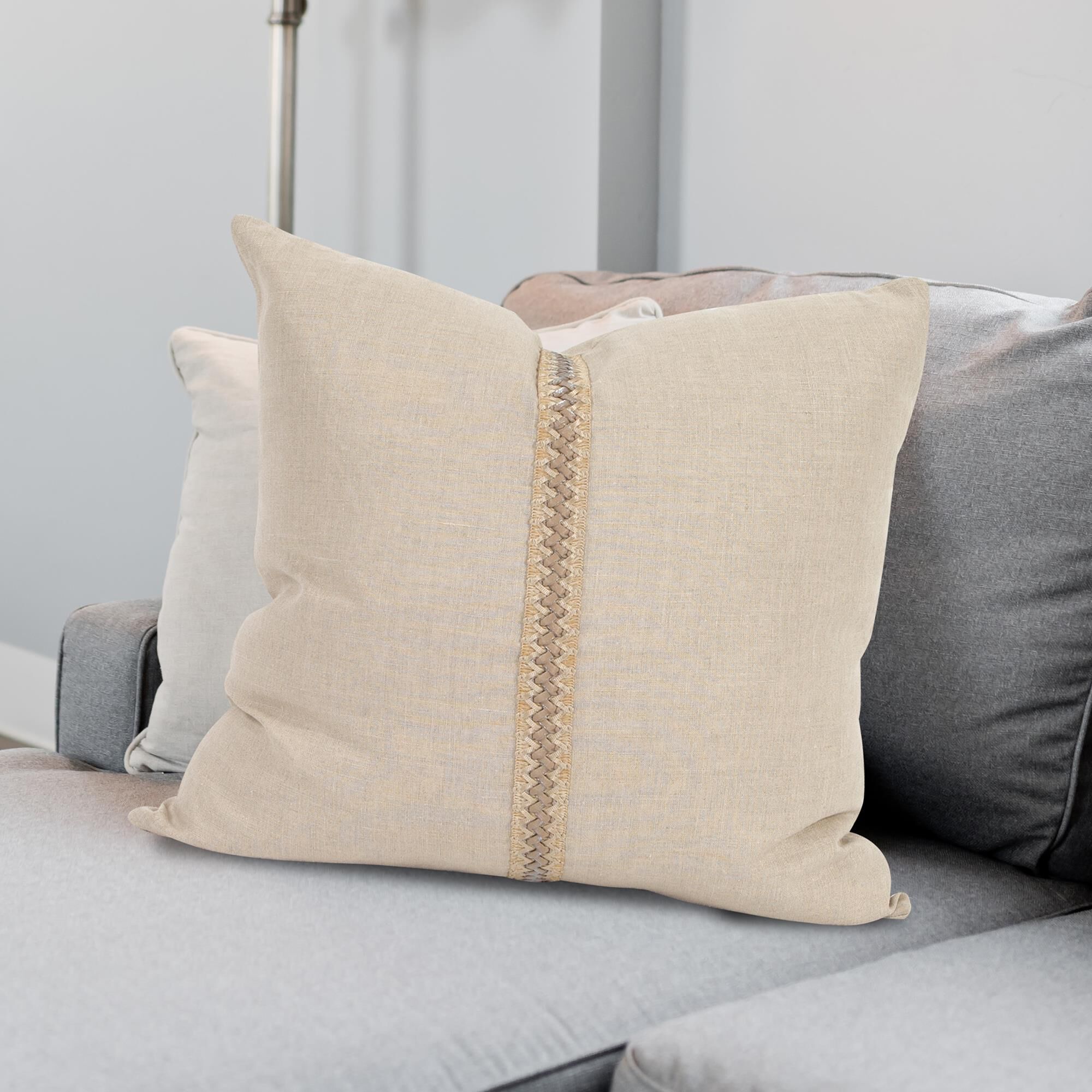 Shown in Praire Linen finish