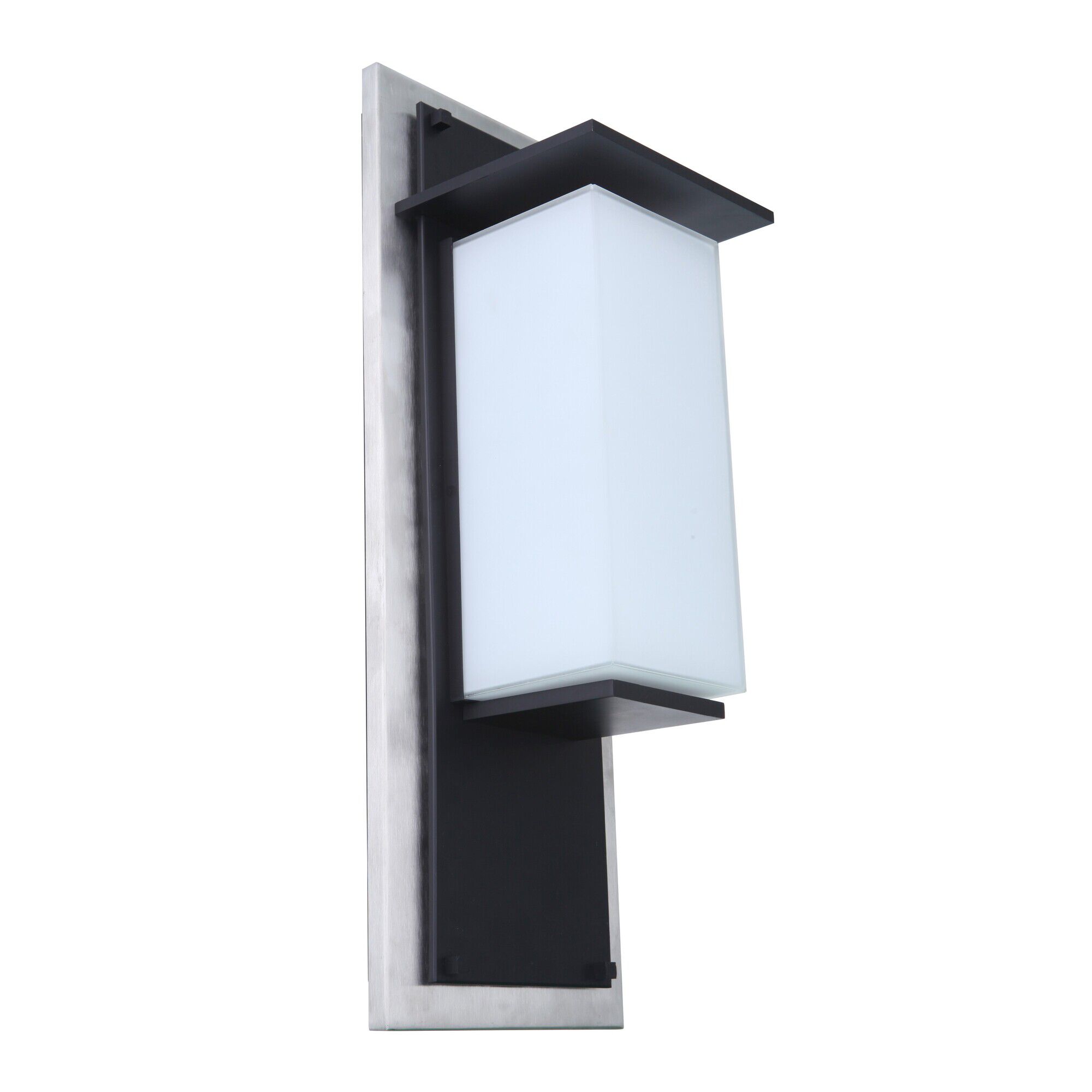 Shown in Stainless Steel and Midnight finish