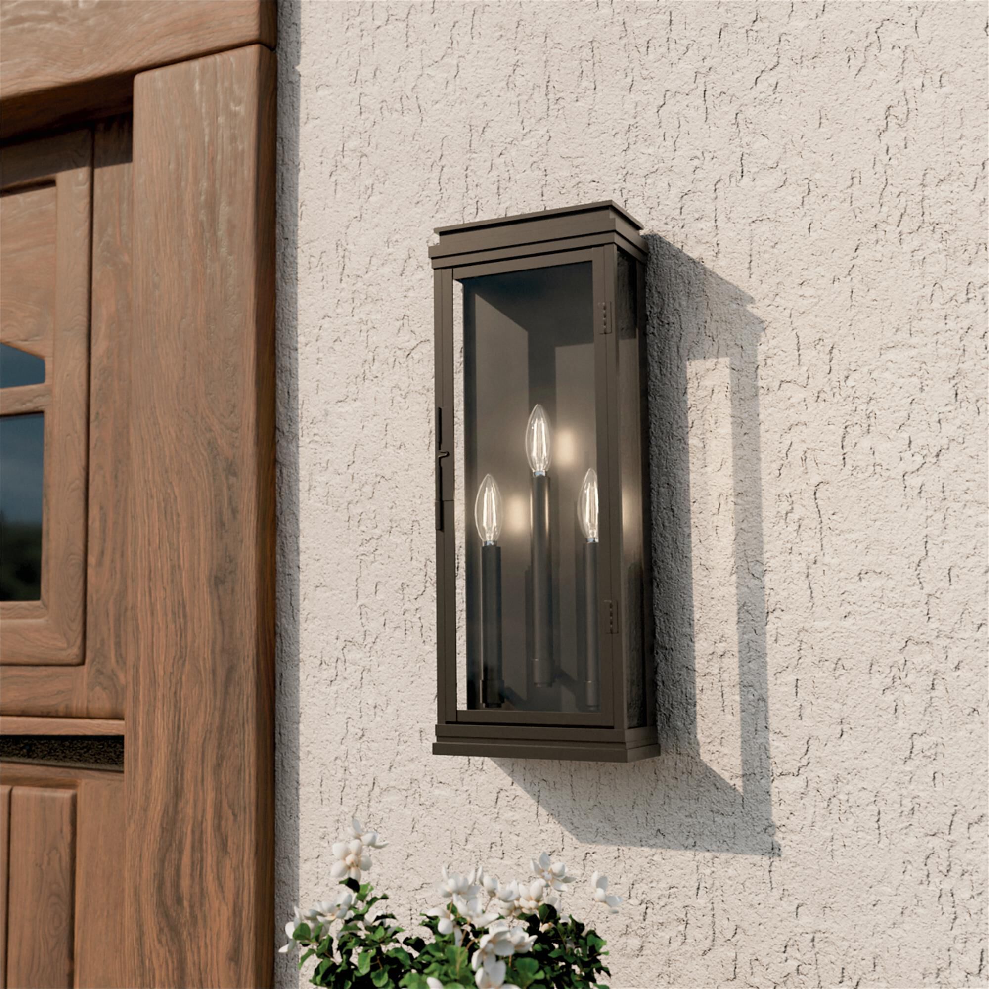 Shown in Olde Bronze finish and Clear glass
