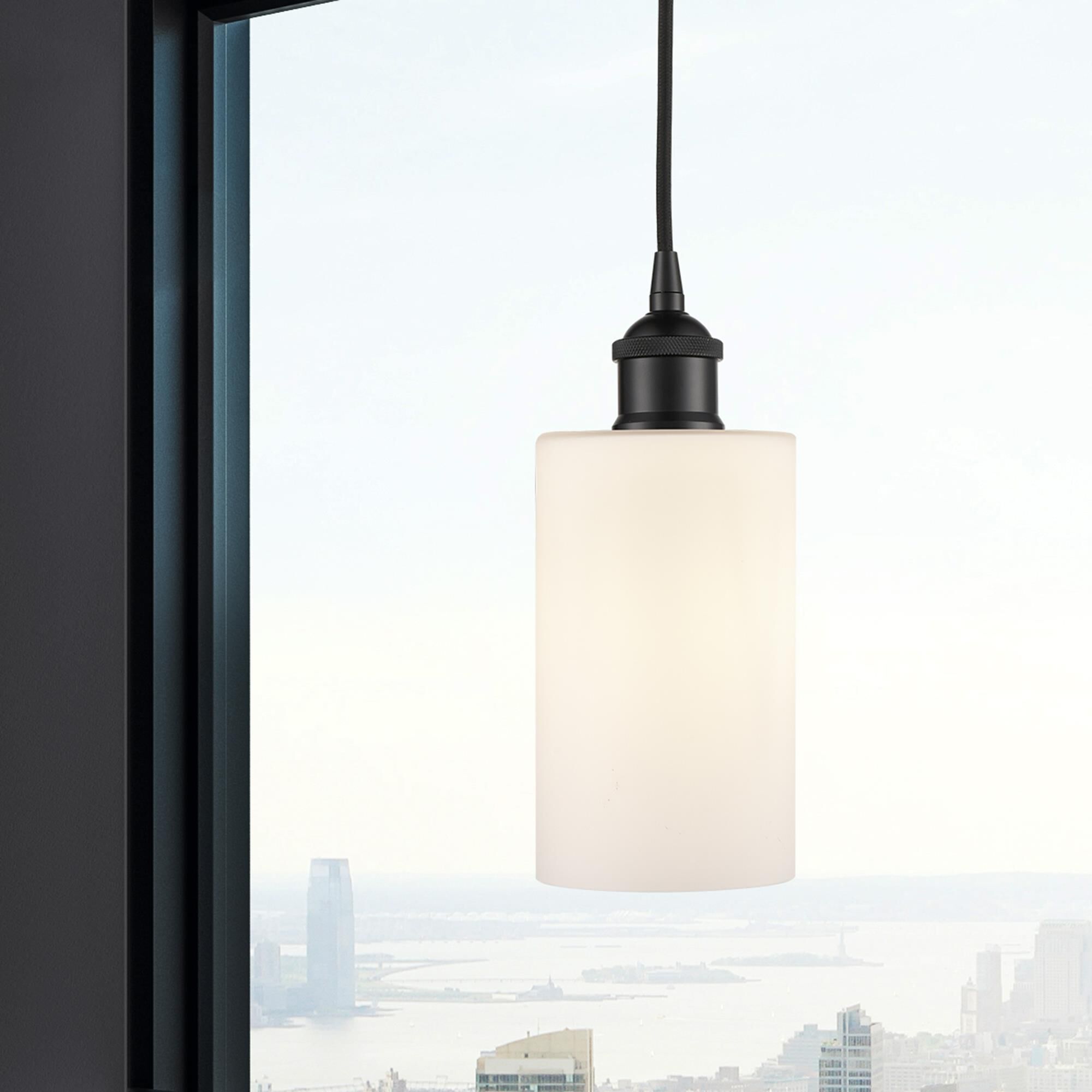 Shown in Matte Black finish and Matte White glass