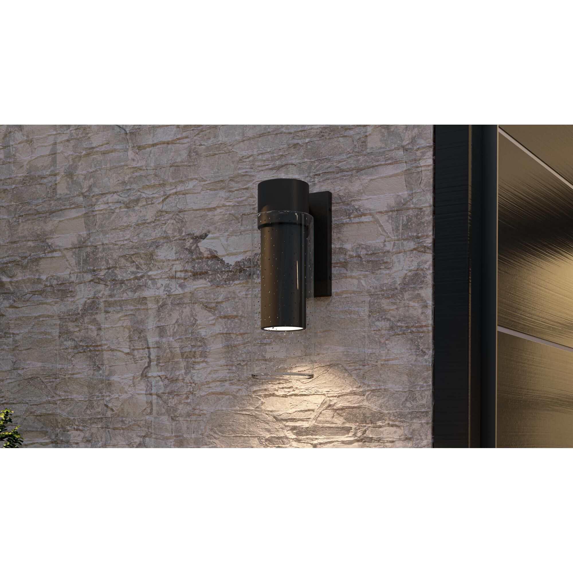 Shown in Matte Black finish and Clear Seedy glass