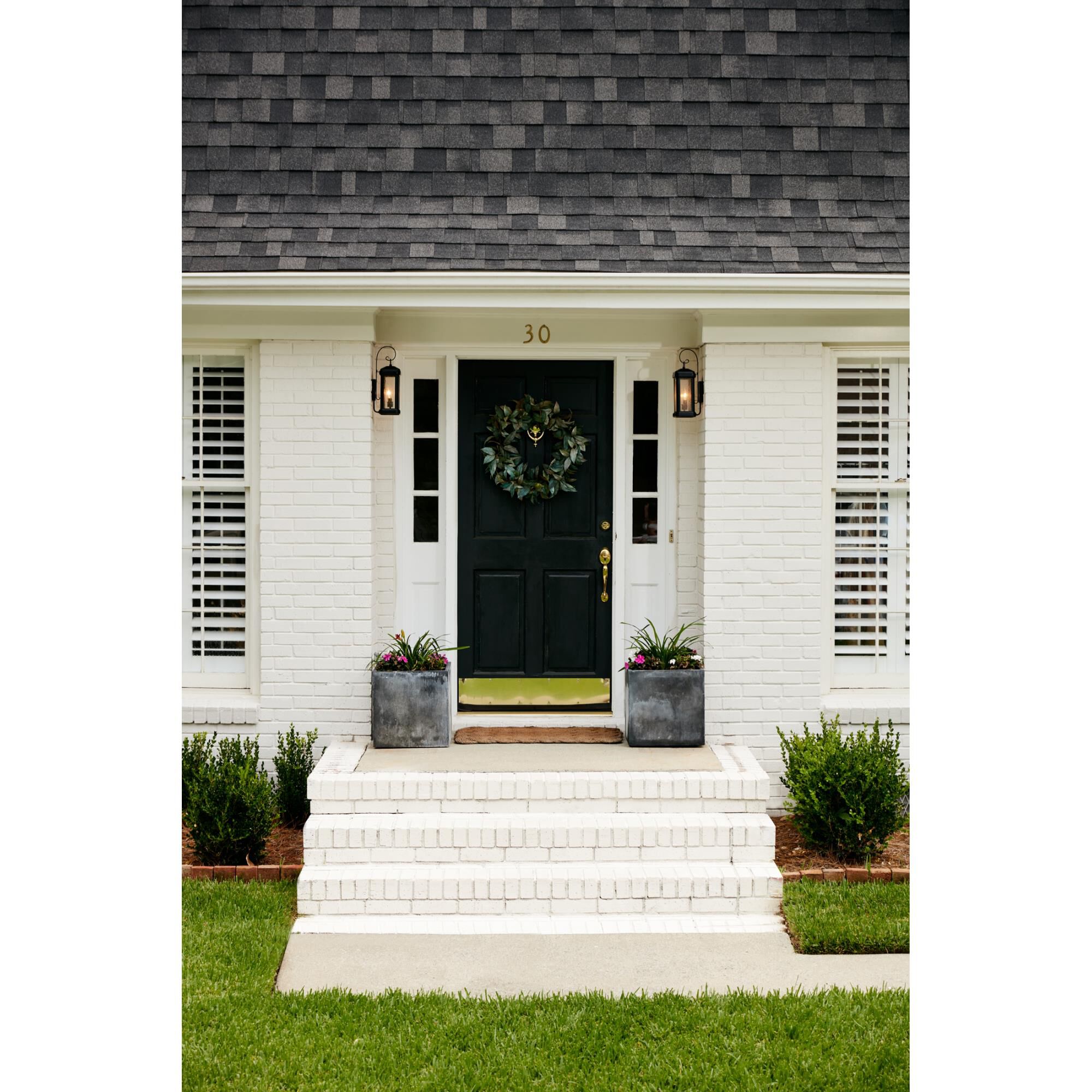 Quoizel Trumbull 14 Inch Tall Outdoor Wall Light