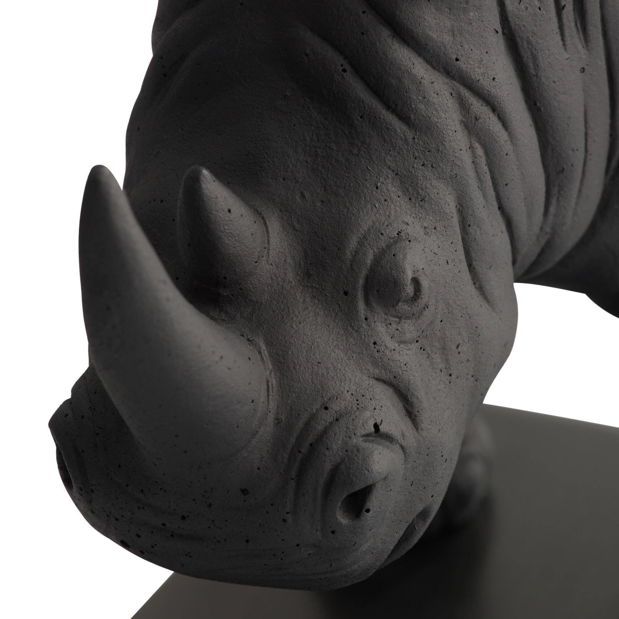 Shown in Charcoal and Bronze finish
