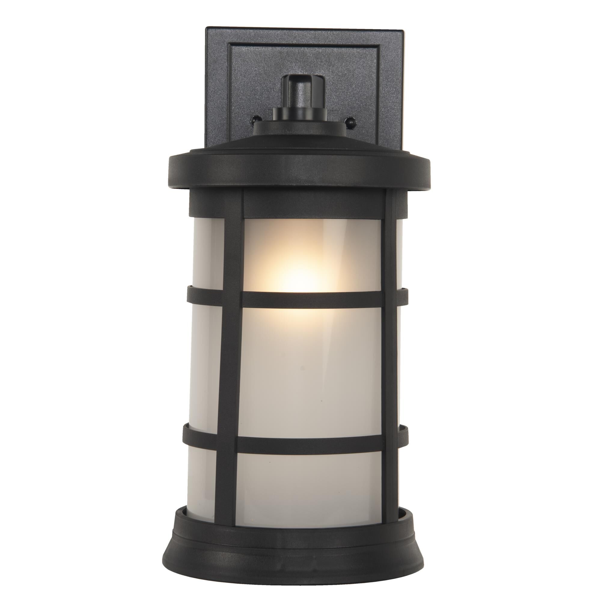 Shown in Textured Matte Black finish and Frosted Polycarbonate shade