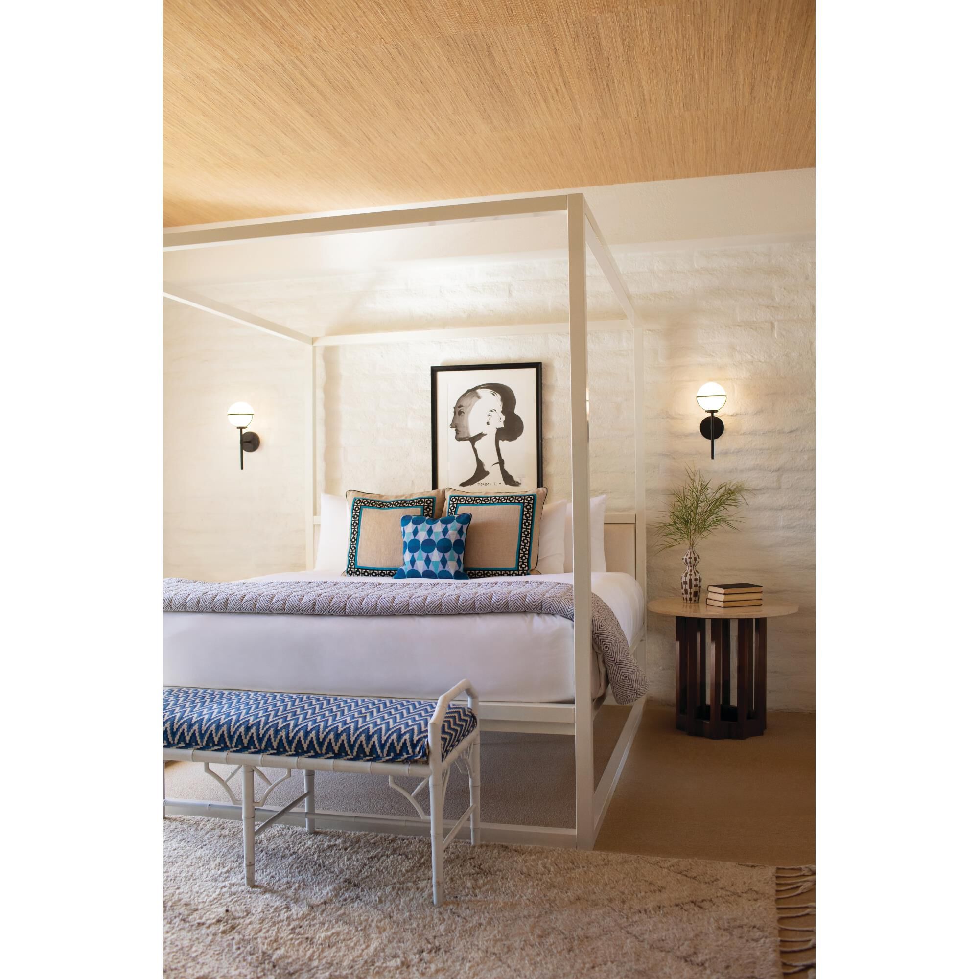 Hollis 16 Inch Wall Sconce by Hinkley Lighting