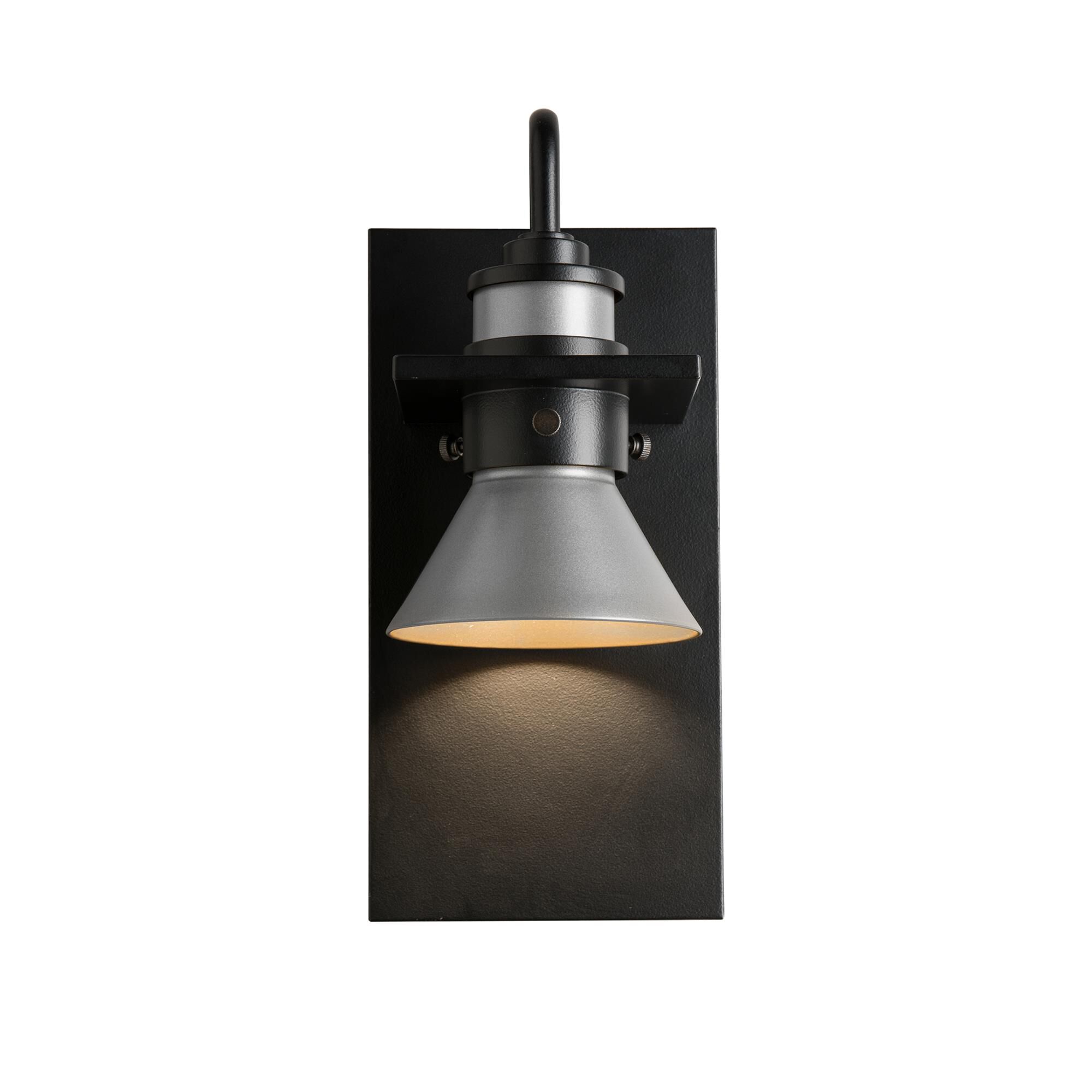 Shown in Coastal Black finish and Coastal Burnished Steel accent