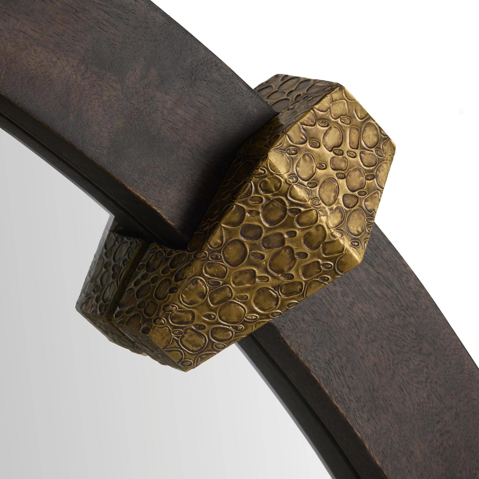 Shown in Sable and Antique Brass finish