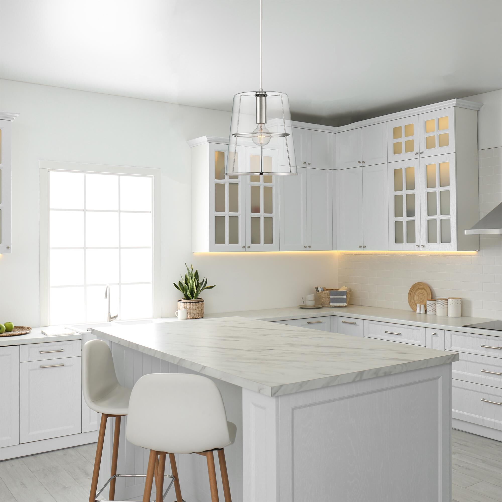 Shown in Polished Nickel finish and Clear glass